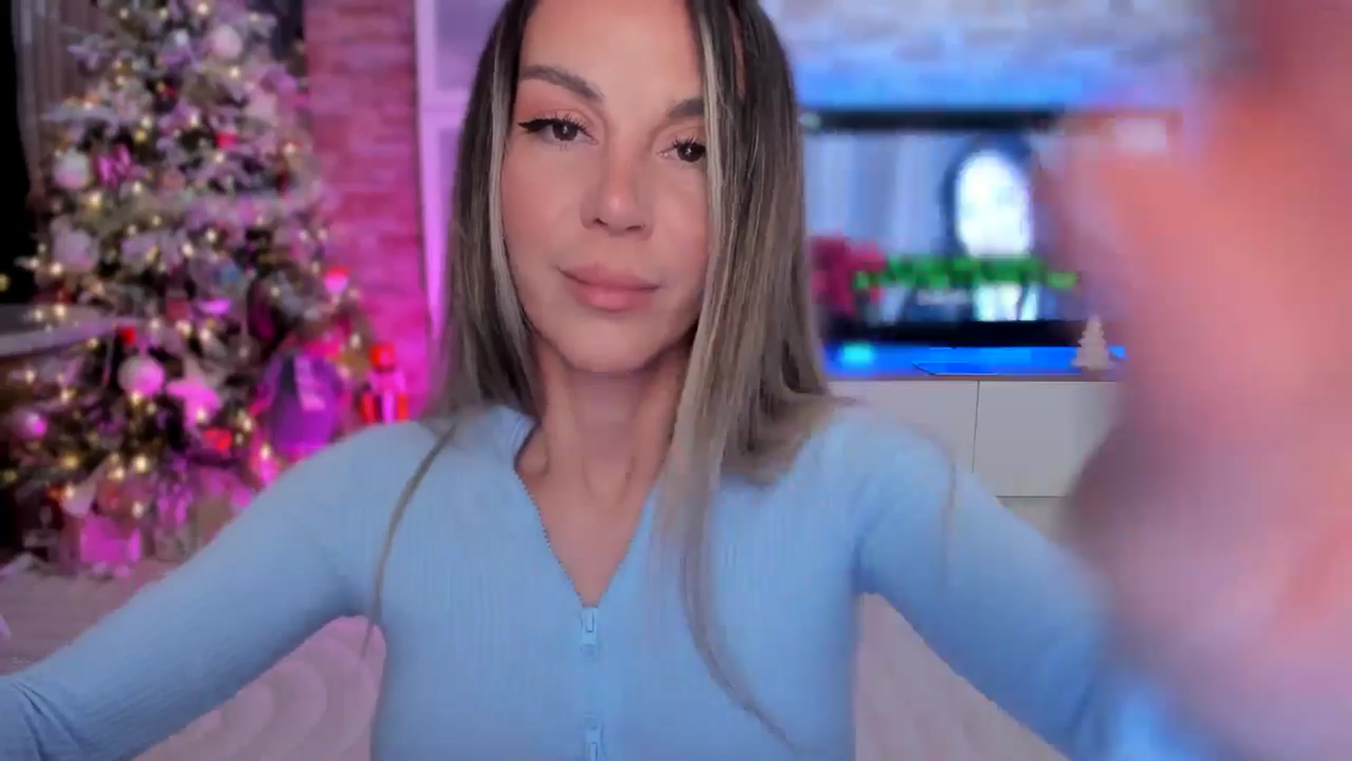 Gallery image thumbnail from Alesia_'s myfreecams stream on, 01/03/2026, 01:28 image 12 of 20
