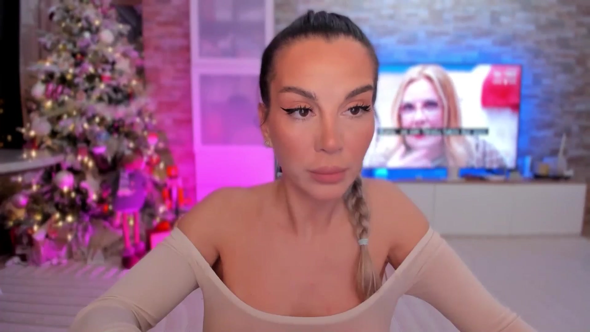 Gallery image thumbnail from Alesia_'s myfreecams stream on, 01/09/2026, 01:31 image 7 of 20
