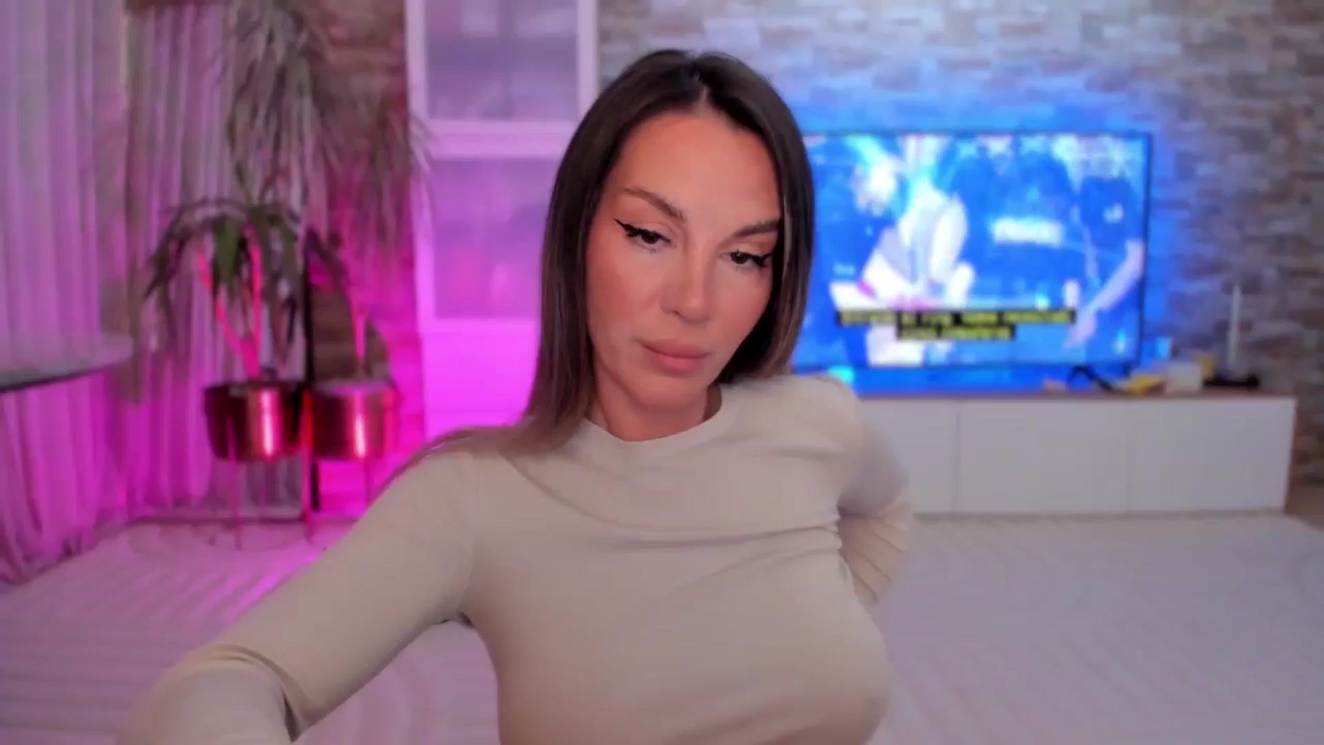 Gallery image thumbnail from Alesia_'s myfreecams stream on, 01/18/2026, 24:24 image 1 of 20
