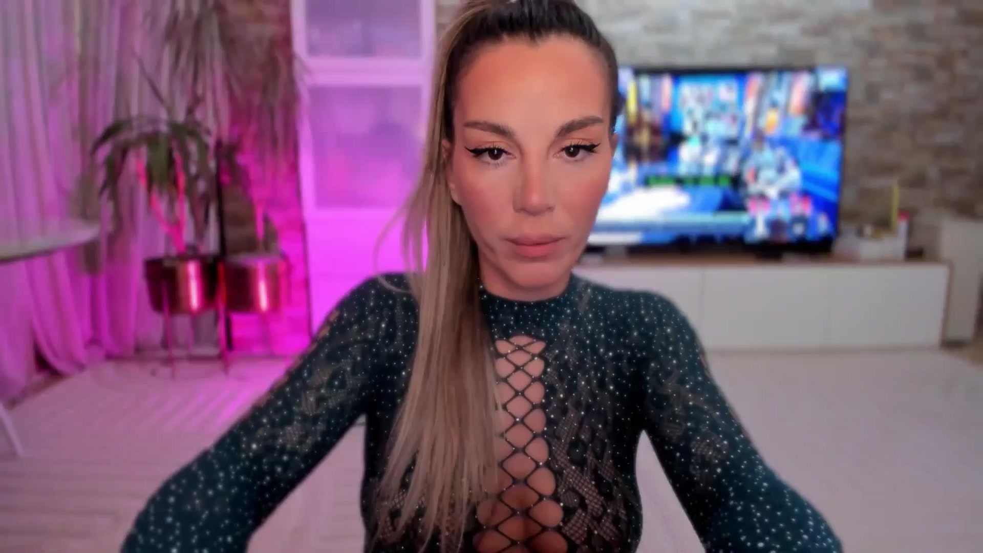 Gallery image thumbnail from Alesia_'s myfreecams stream on, 01/23/2026, 22:25 image 1 of 20