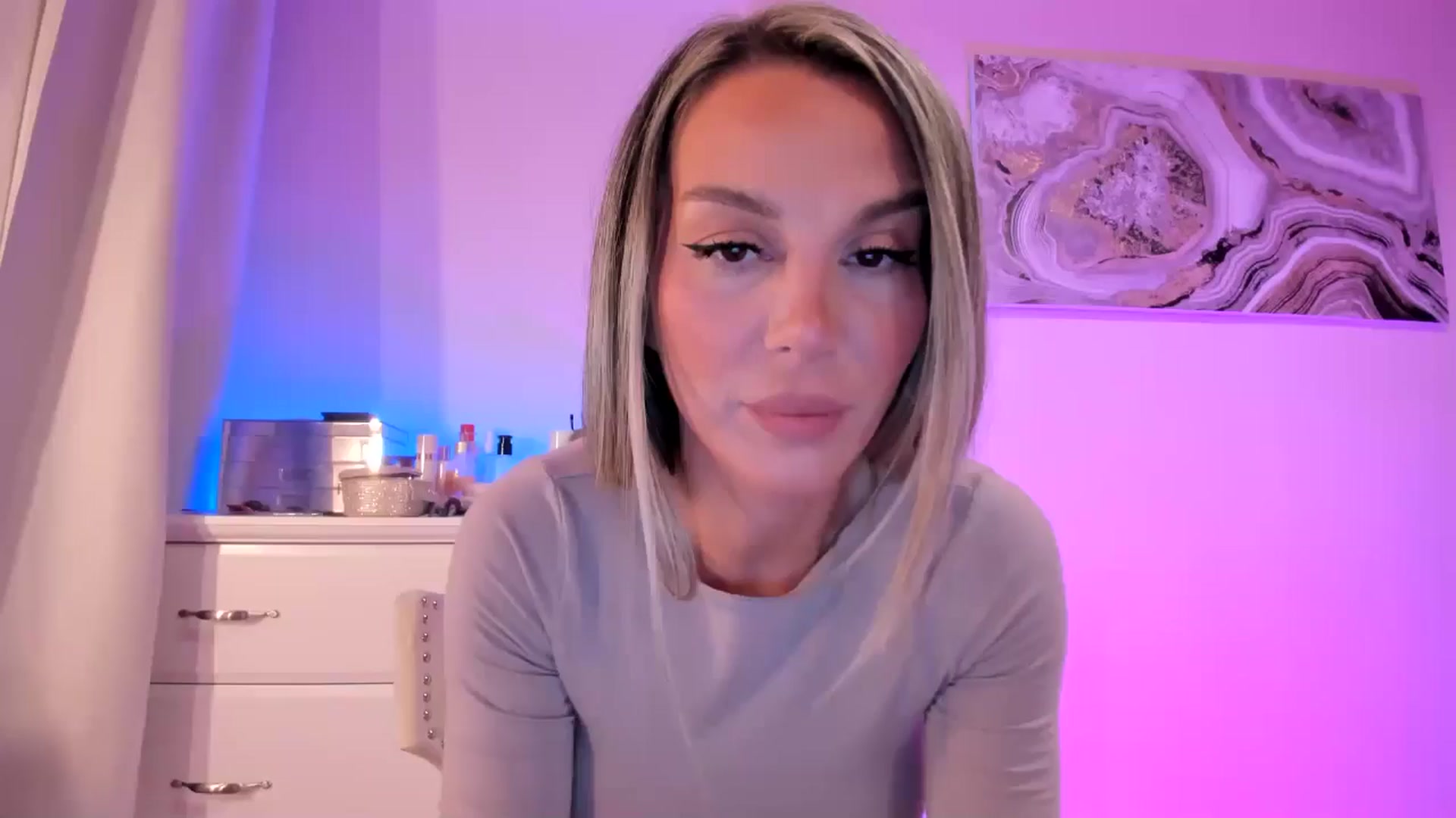 Gallery image thumbnail from Alesia_'s myfreecams stream on, 02/06/2026, 22:04 image 1 of 20