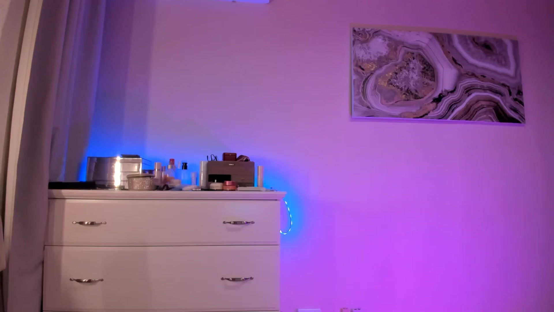Gallery image thumbnail from Alesia_'s myfreecams stream on, 02/06/2026, 22:04 image 17 of 20