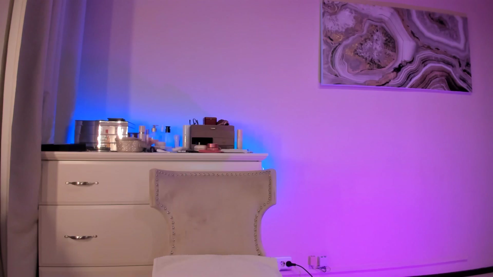 Gallery image thumbnail from Alesia_'s myfreecams stream on, 02/06/2026, 23:49 image 1 of 20