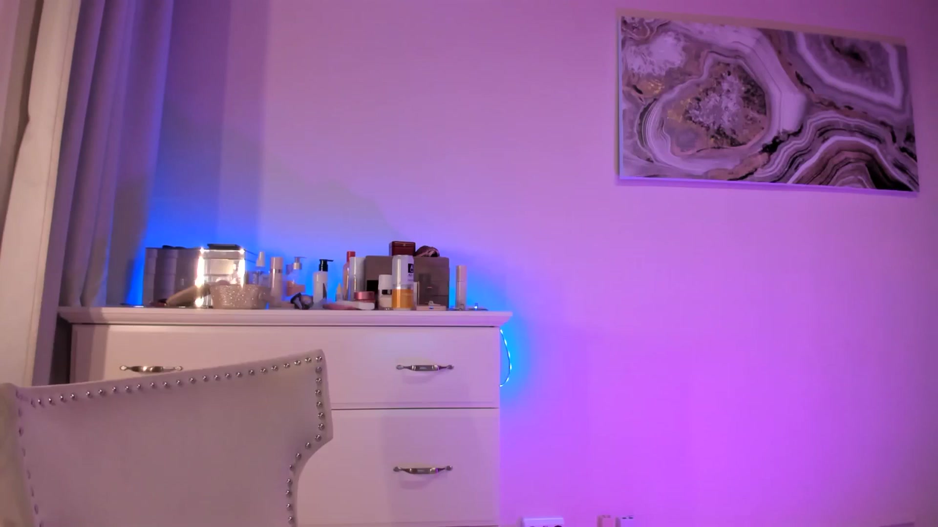 Gallery image thumbnail from Alesia_'s myfreecams stream on, 02/12/2026, 24:03 image 13 of 20