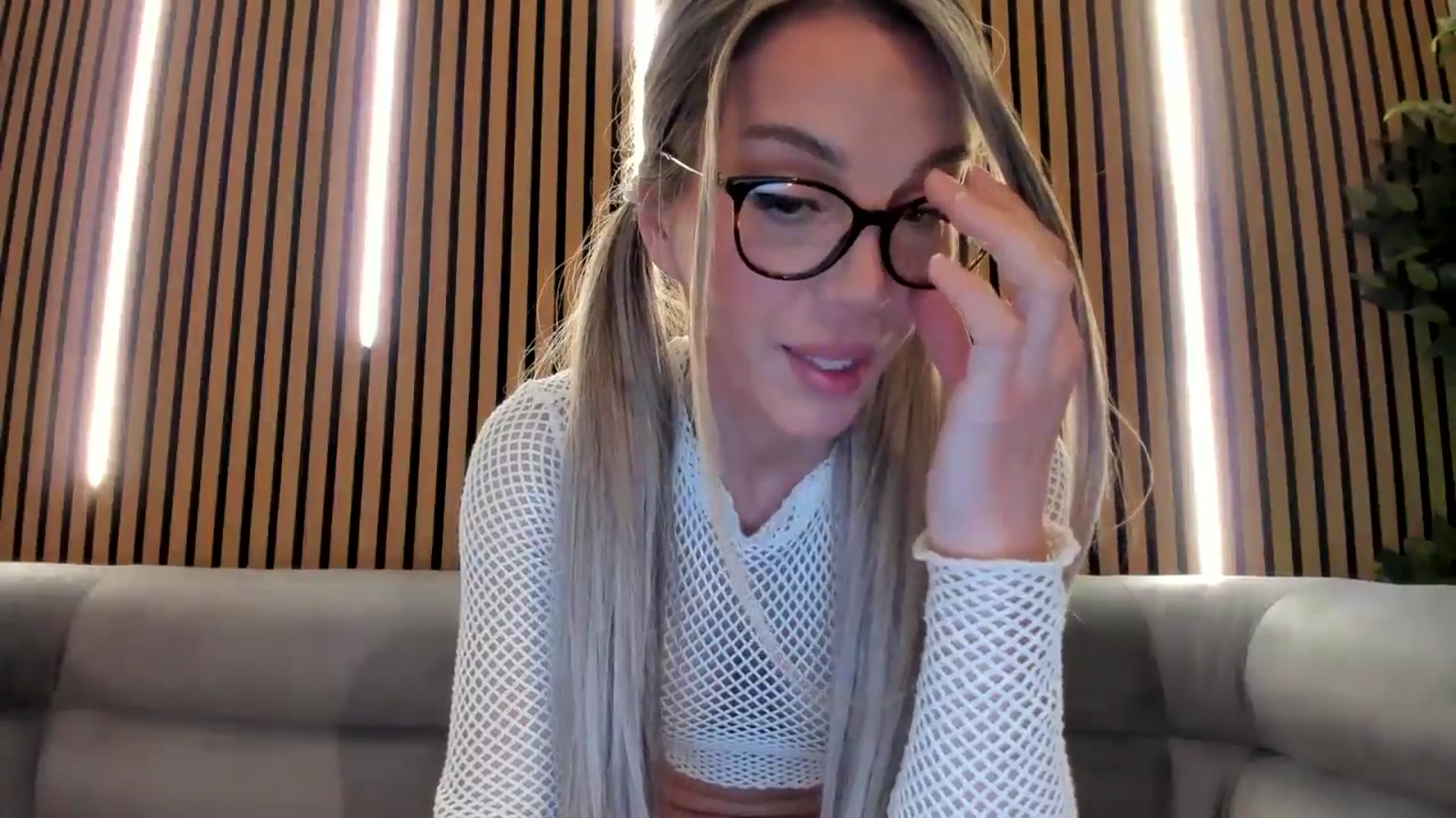 Gallery image thumbnail from Alesia_'s myfreecams stream on, 02/16/2026, 24:53 image 5 of 20