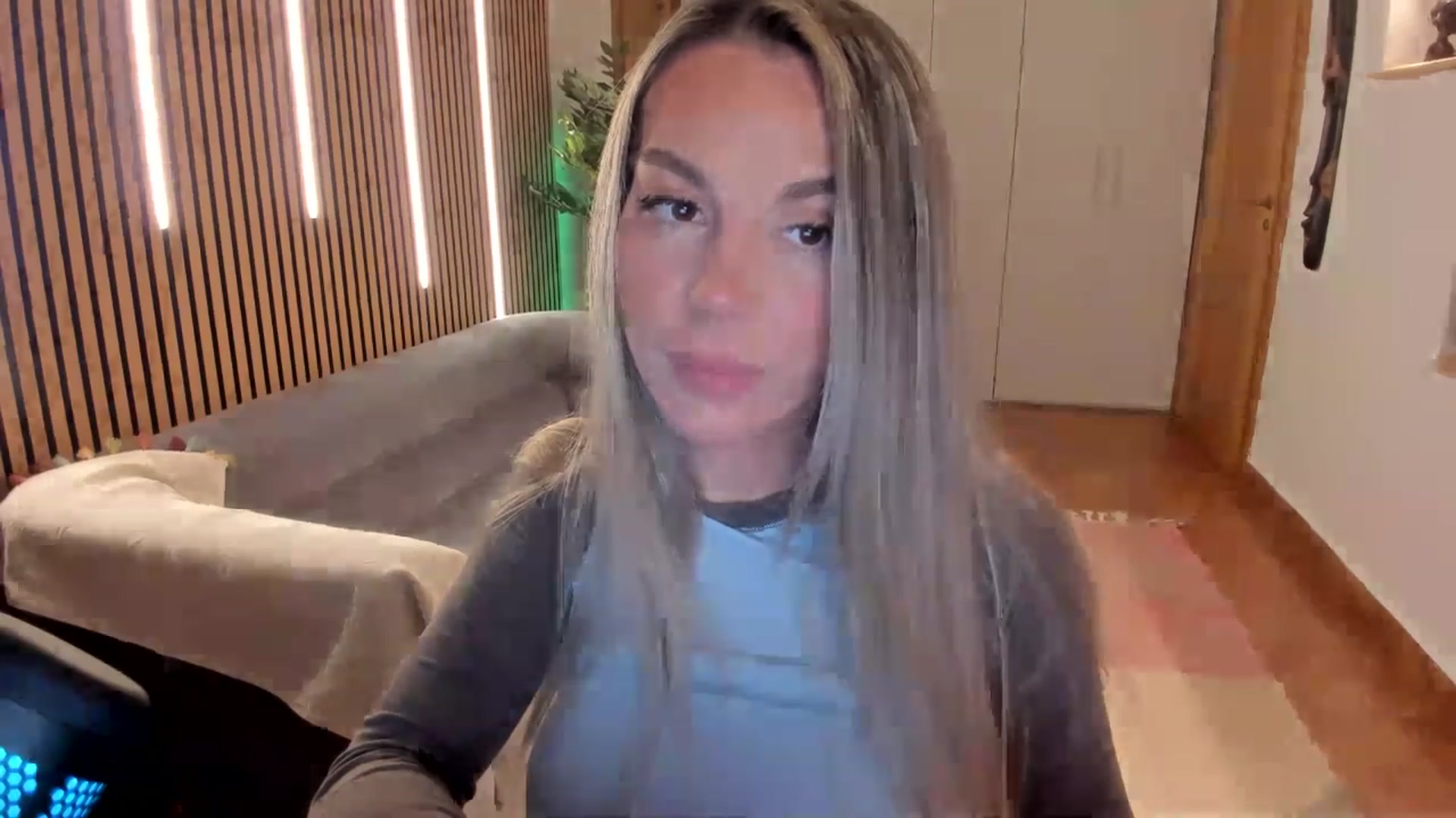 Gallery image thumbnail from Alesia_'s myfreecams stream on, 02/22/2026, 22:26 image 20 of 20