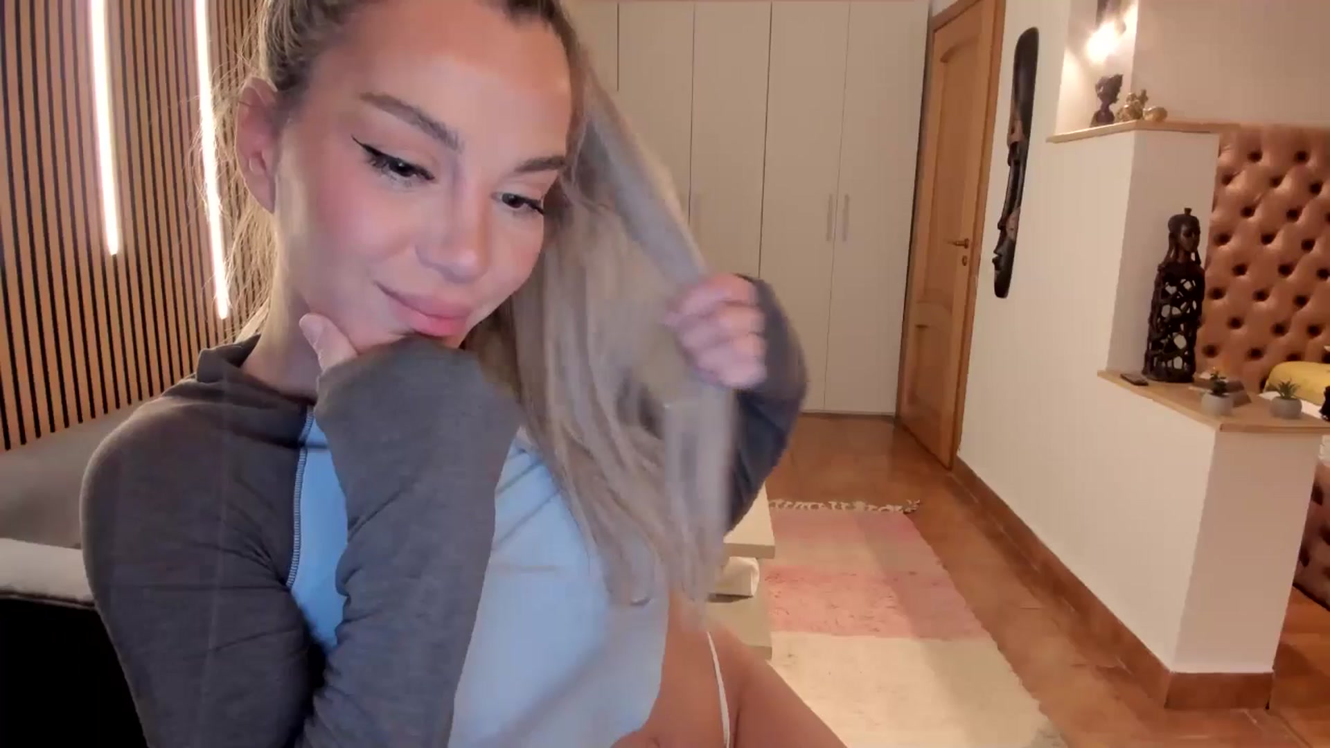Gallery image thumbnail from Alesia_'s myfreecams stream on, 02/23/2026, 02:19 image 6 of 20