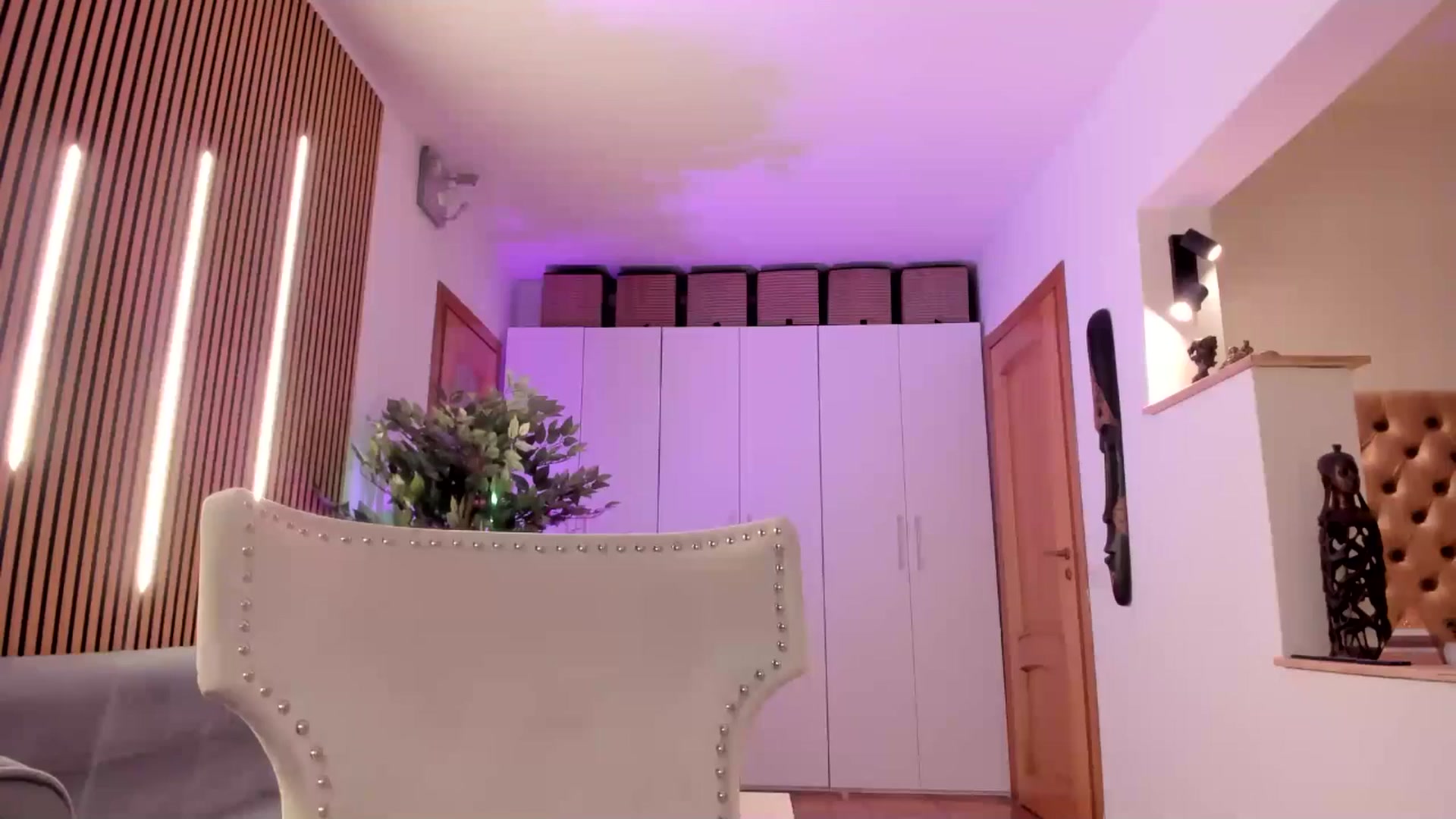 Gallery image thumbnail from Alesia_'s myfreecams stream on, 03/29/2026, 23:22 image 1 of 20