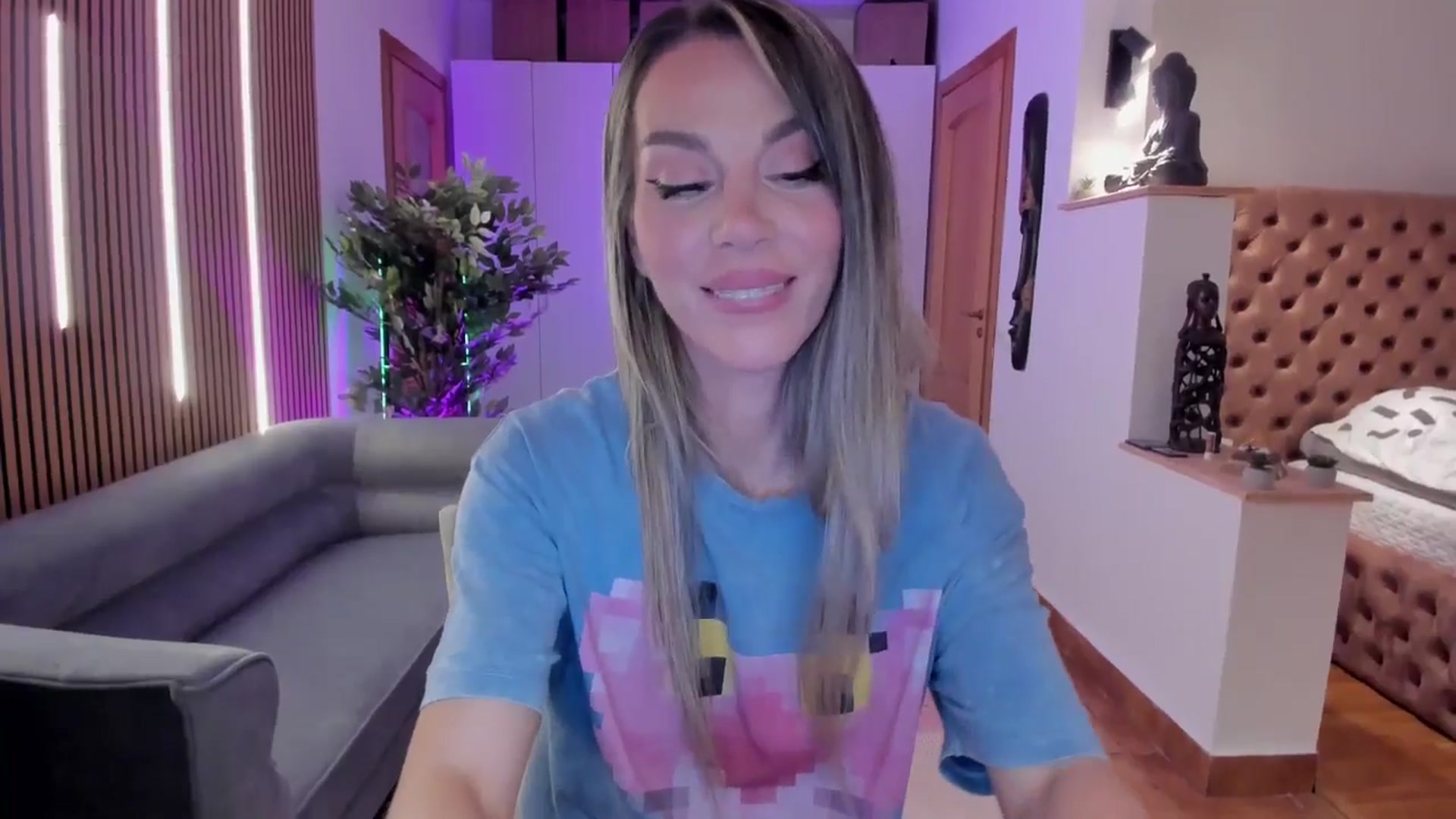 Gallery image thumbnail from Alesia_'s myfreecams stream on, 05/10/2026, 24:16 image 20 of 20