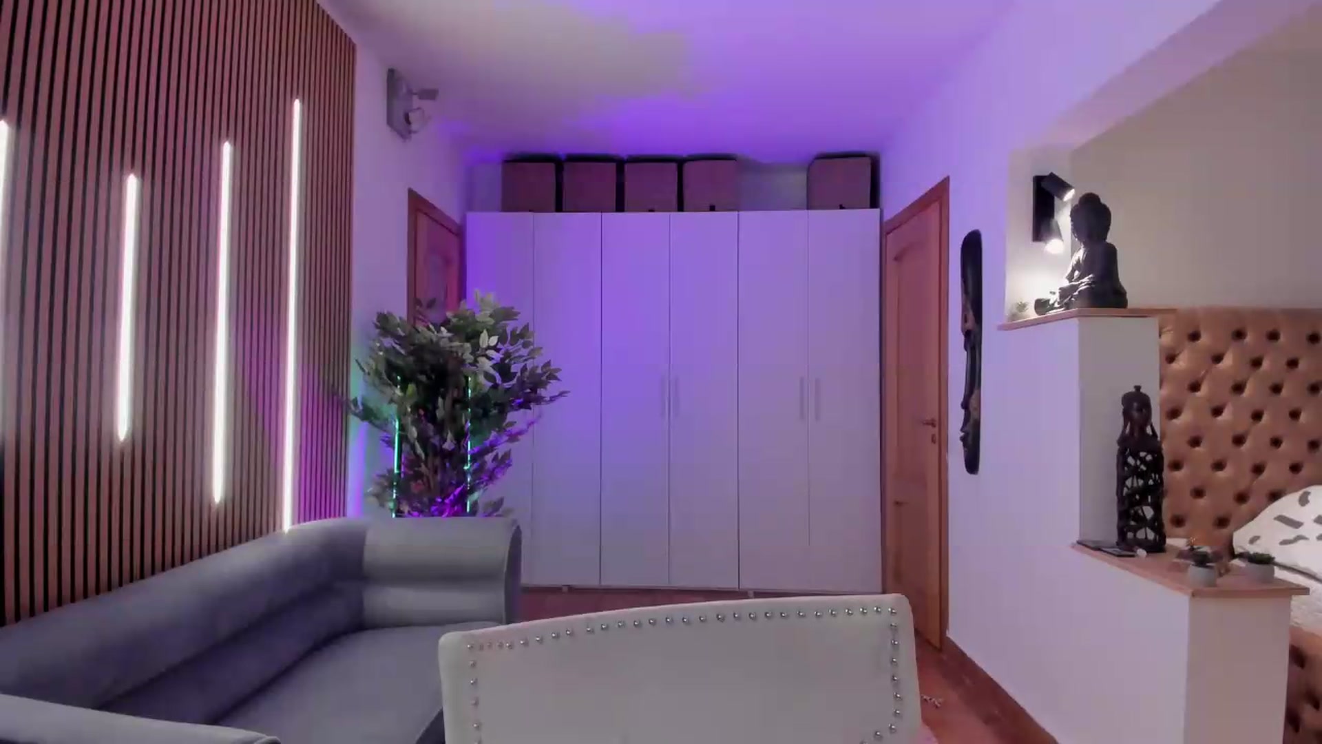 Gallery image thumbnail from Alesia_'s myfreecams stream on, 05/13/2026, 23:45 image 8 of 20
