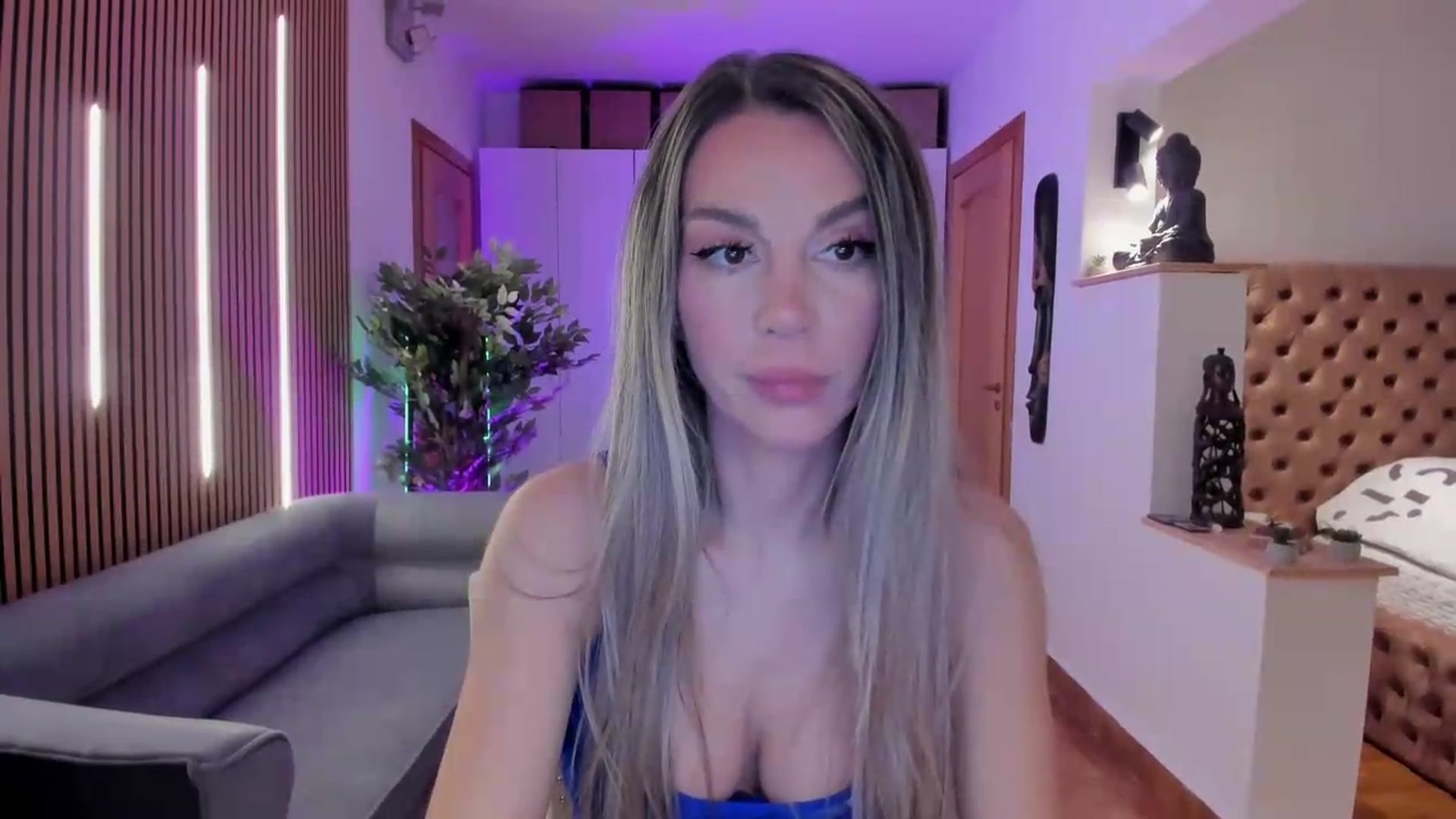 Gallery image thumbnail from Alesia_'s myfreecams stream on, 05/13/2026, 23:45 image 2 of 20
