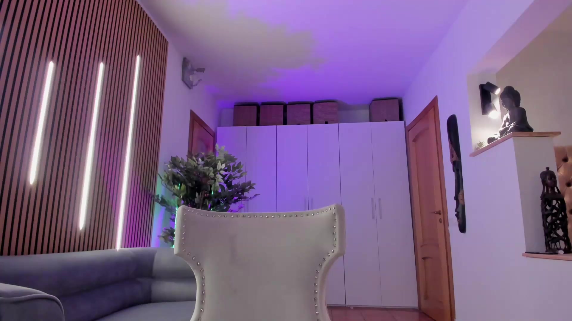 Gallery image thumbnail from Alesia_'s myfreecams stream on, 05/14/2026, 23:51 image 14 of 20