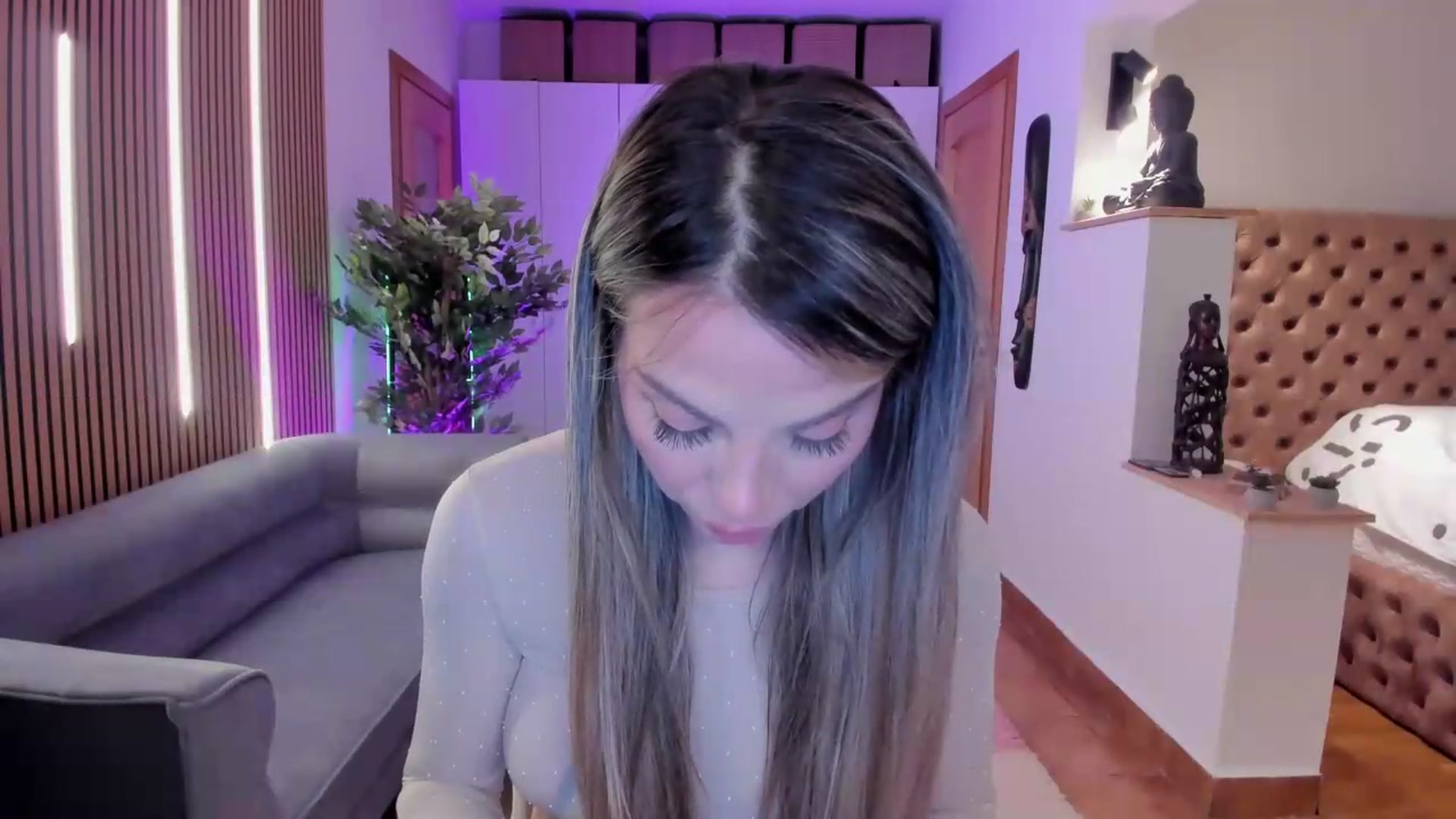 Gallery image thumbnail from Alesia_'s myfreecams stream on, 05/15/2026, 23:04 image 17 of 20
