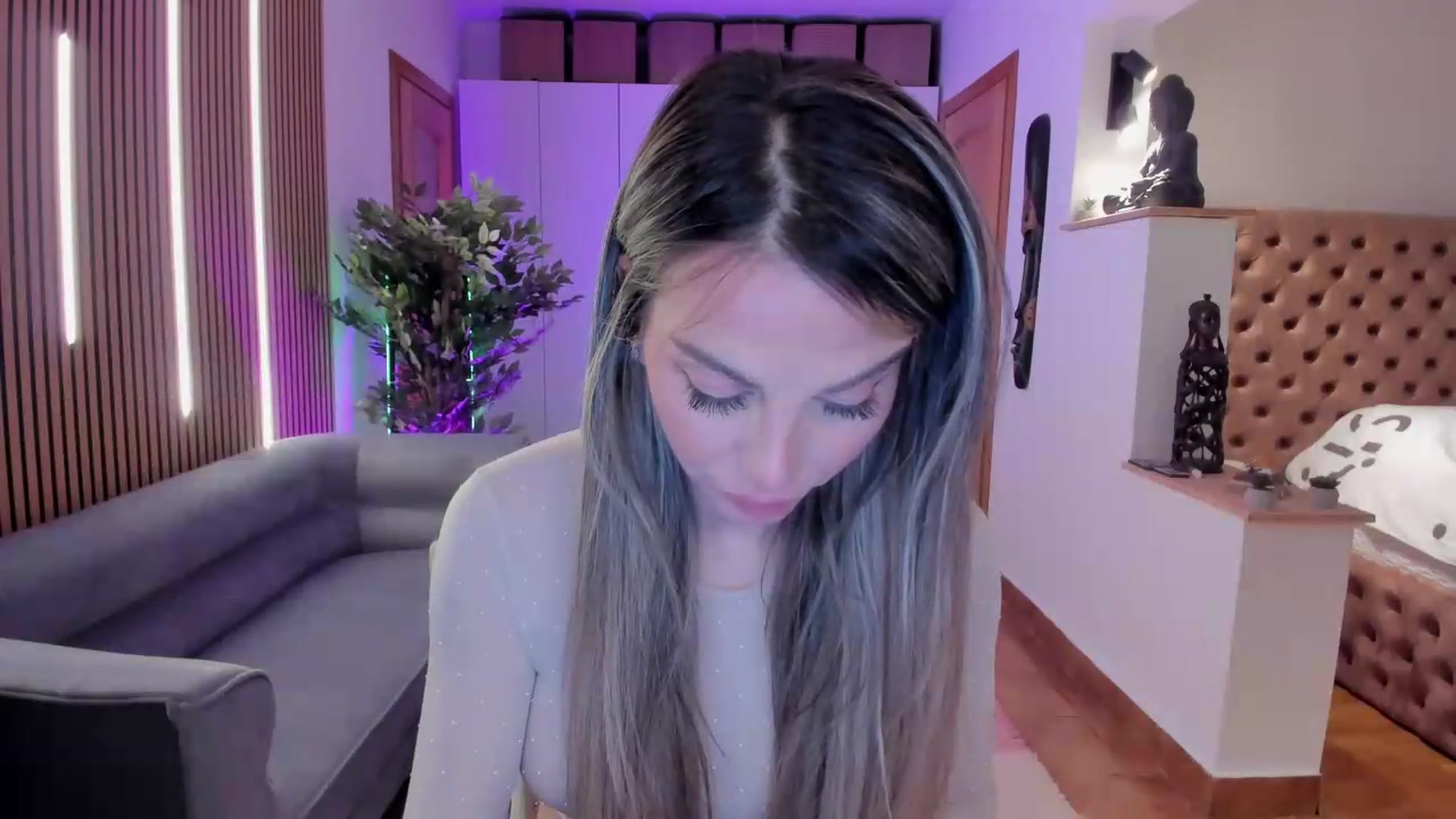 Gallery image thumbnail from Alesia_'s myfreecams stream on, 05/15/2026, 23:04 image 15 of 20