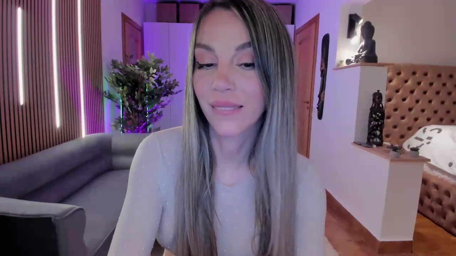 Gallery image thumbnail from Alesia_'s myfreecams stream on, 05/15/2026, 23:04 image 13 of 20
