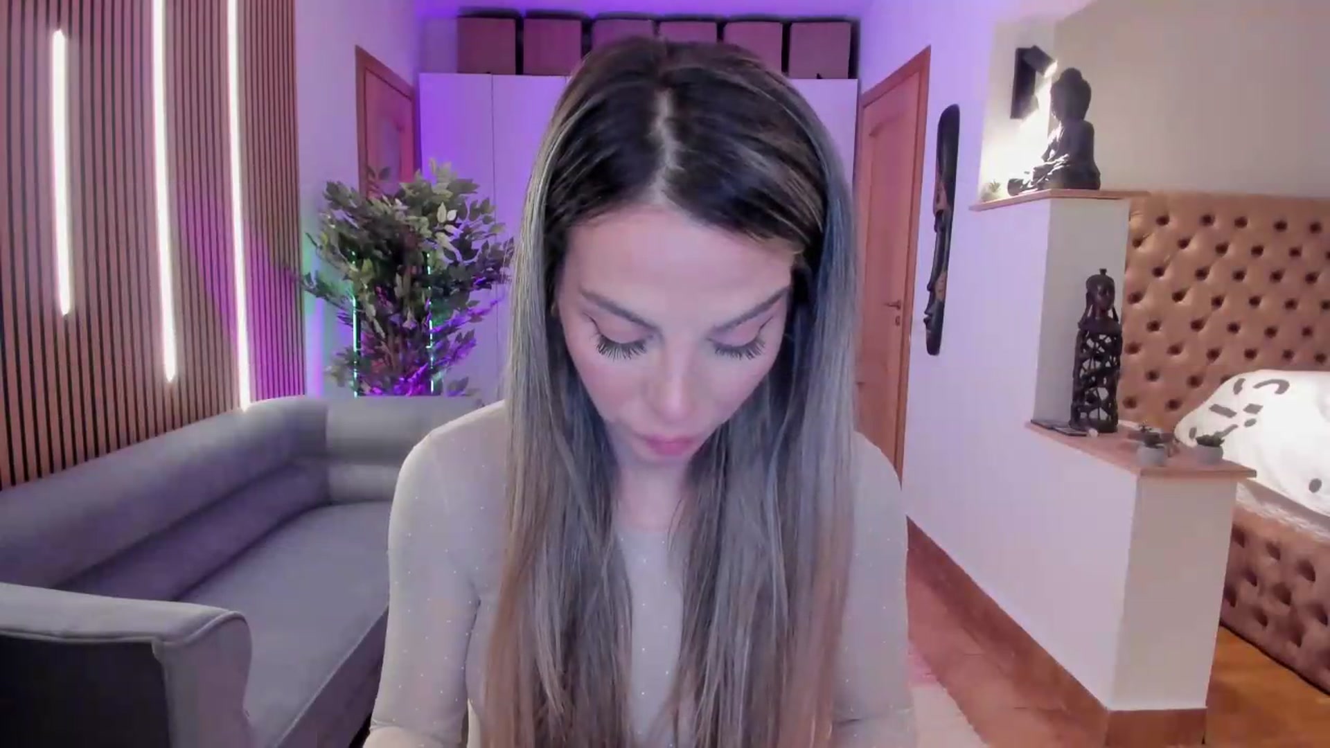 Gallery image thumbnail from Alesia_'s myfreecams stream on, 05/15/2026, 23:04 image 19 of 20