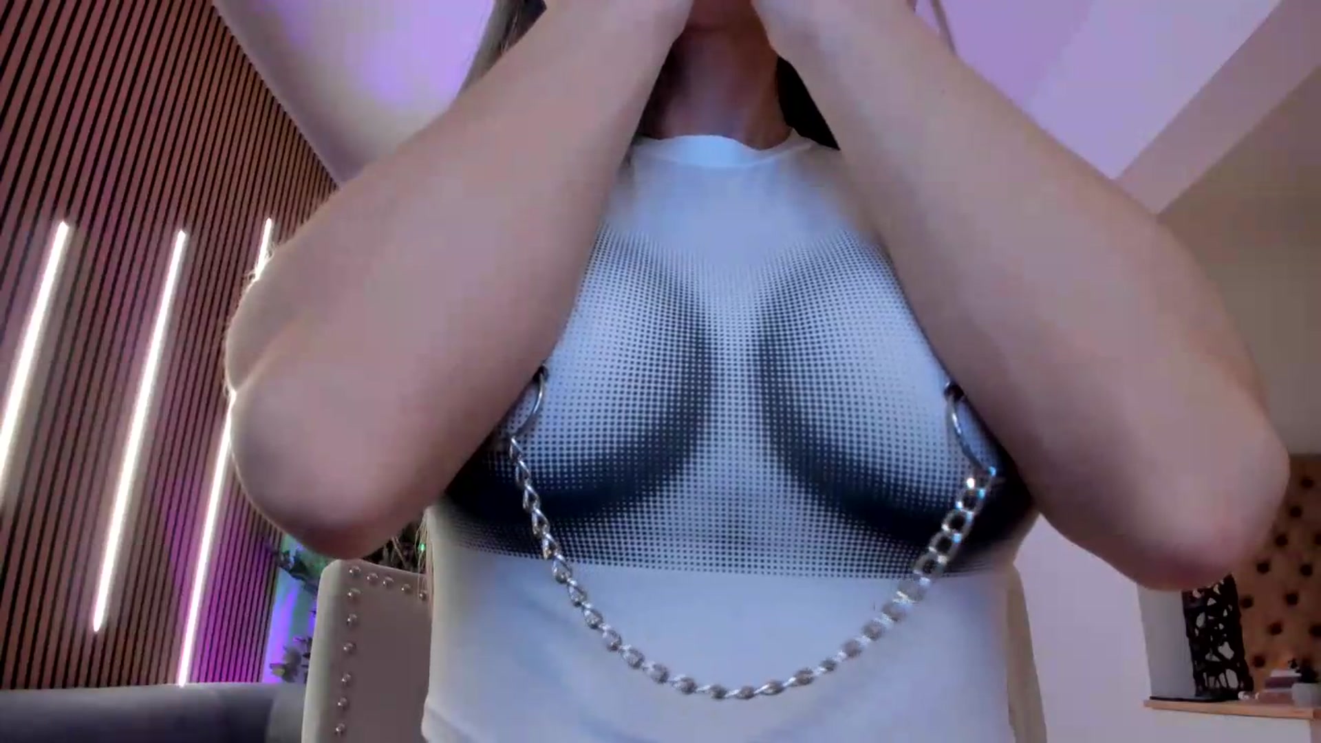 Gallery image thumbnail from Alesia_'s myfreecams stream on, 05/22/2026, 23:32 image 15 of 20