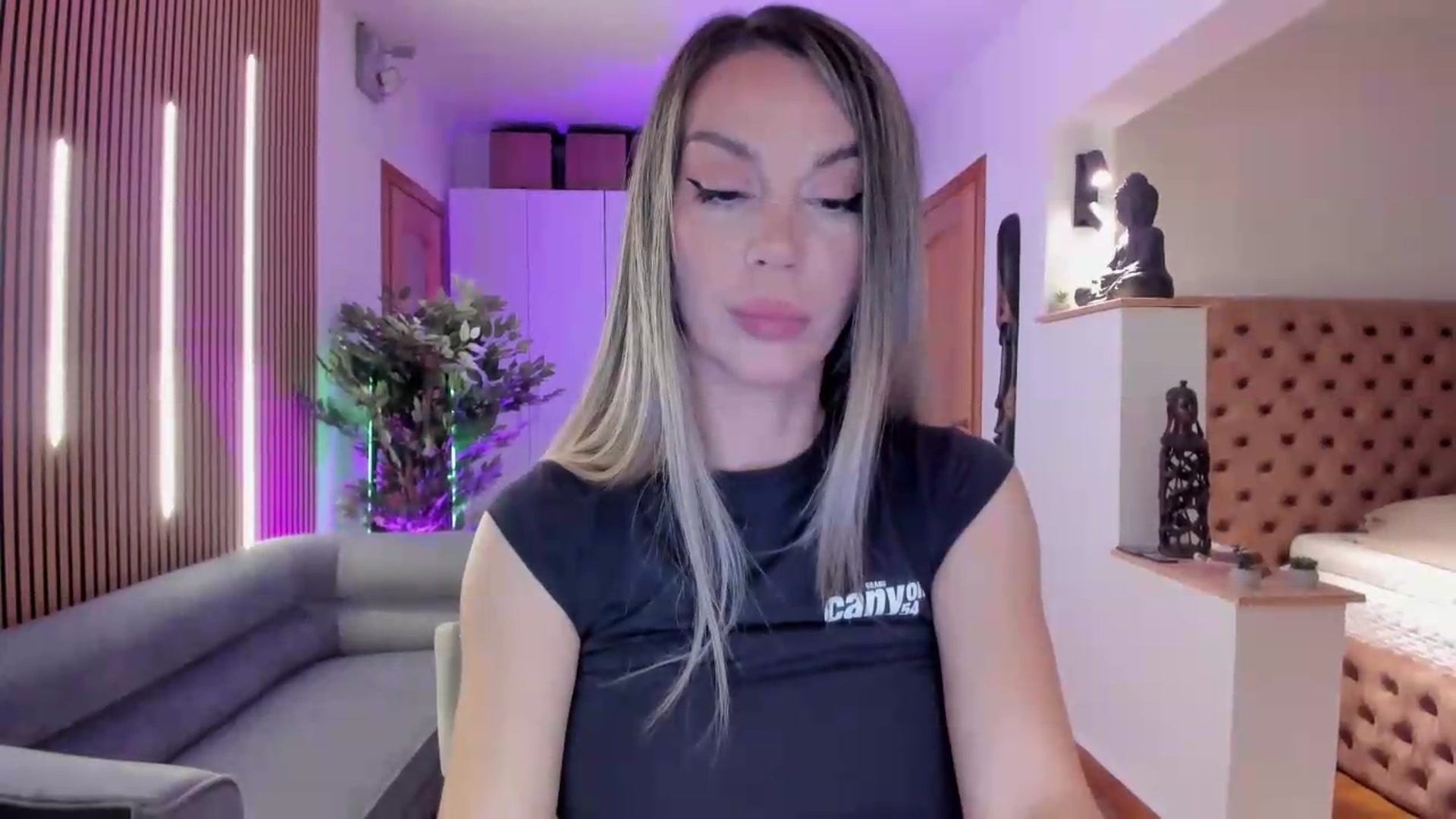 Gallery image thumbnail from Alesia_'s myfreecams stream on, 05/23/2026, 22:45 image 16 of 20