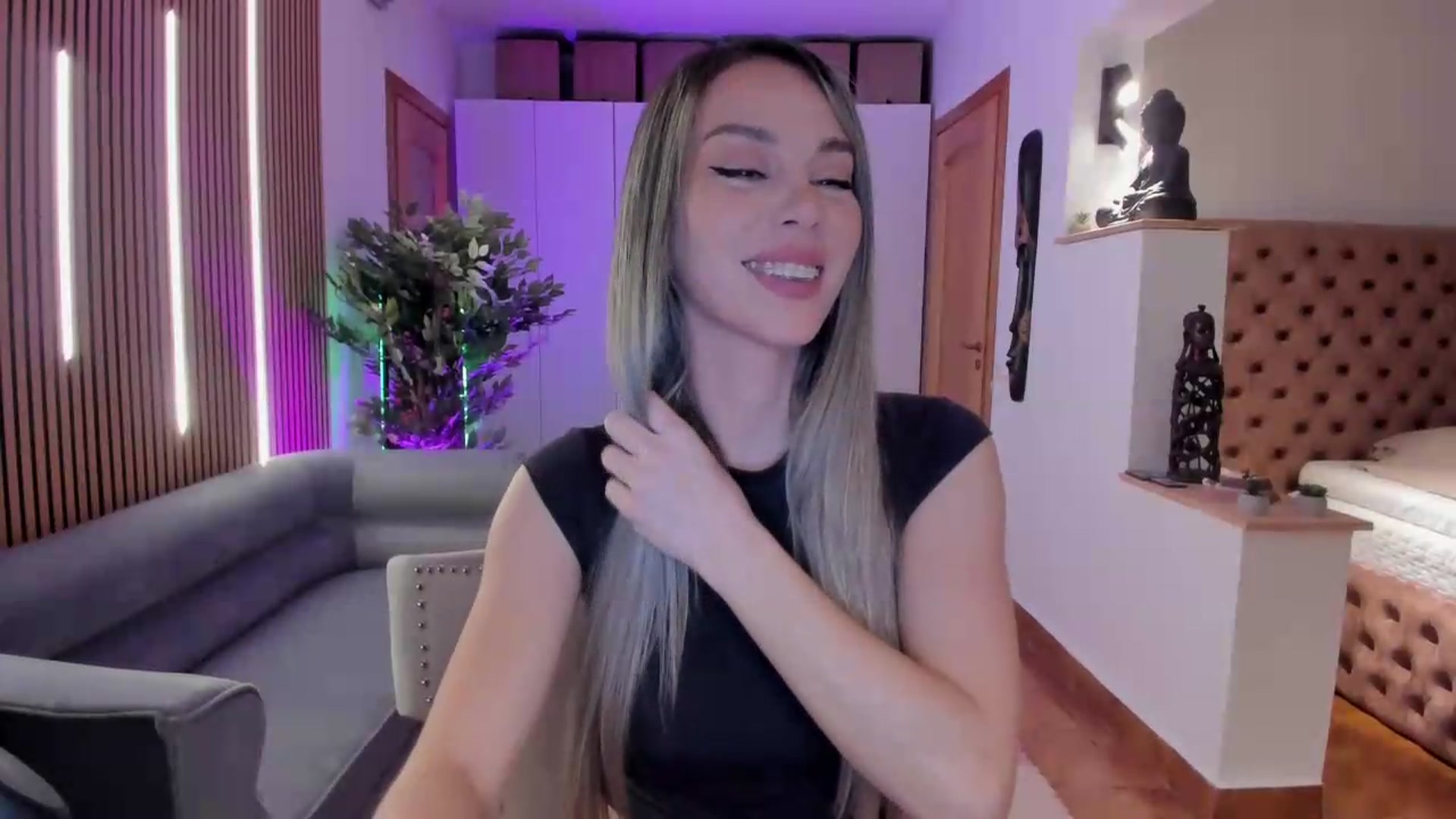 Gallery image thumbnail from Alesia_'s myfreecams stream on, 05/23/2026, 22:45 image 3 of 20