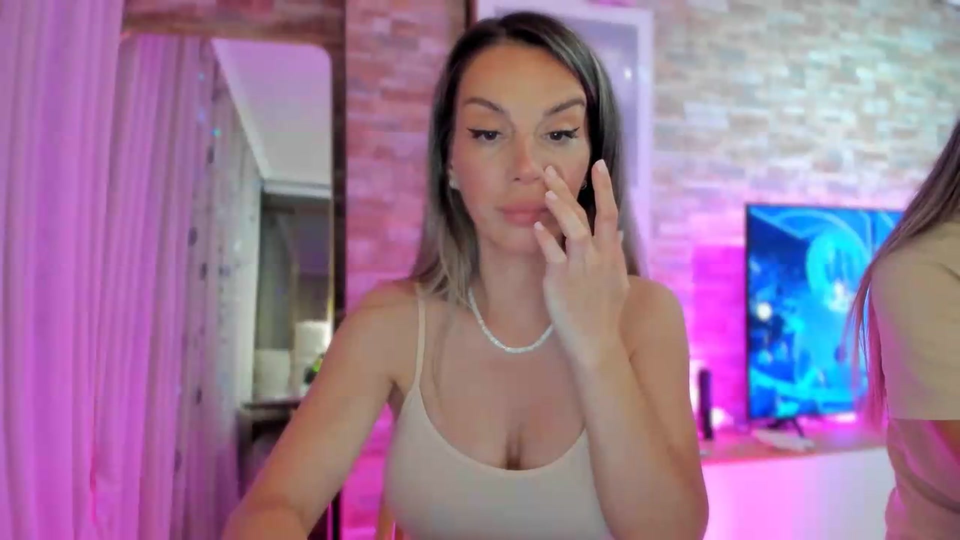 Gallery image thumbnail from Alesia_'s myfreecams stream on, 06/20/2026, 23:15 image 20 of 20