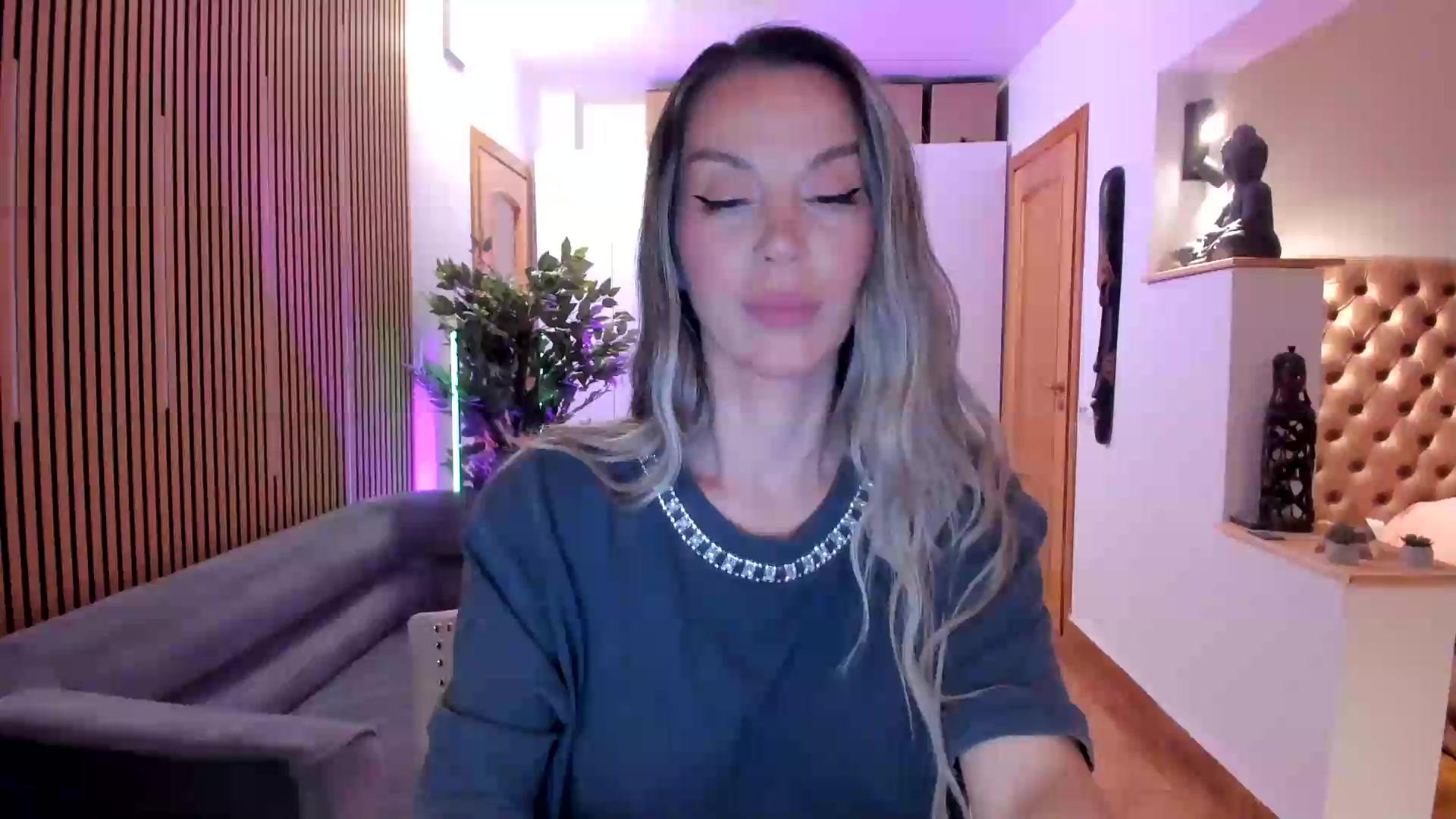 Gallery image thumbnail from Alesia_'s myfreecams stream on, 07/29/2026, 23:51 image 7 of 20