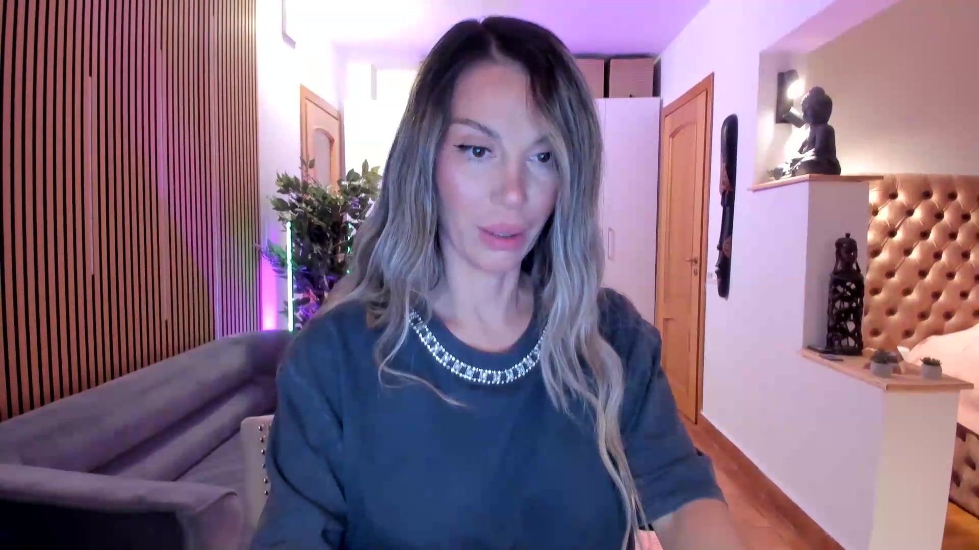 Gallery image thumbnail from Alesia_'s myfreecams stream on, 07/29/2026, 23:51 image 2 of 20