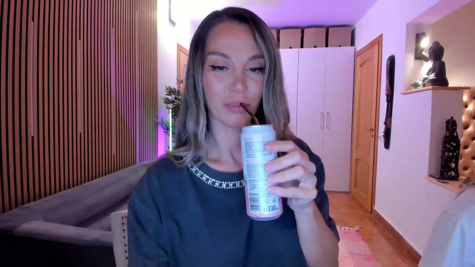 Gallery image thumbnail from Alesia_'s myfreecams stream on, 07/29/2026, 23:51 image 11 of 20