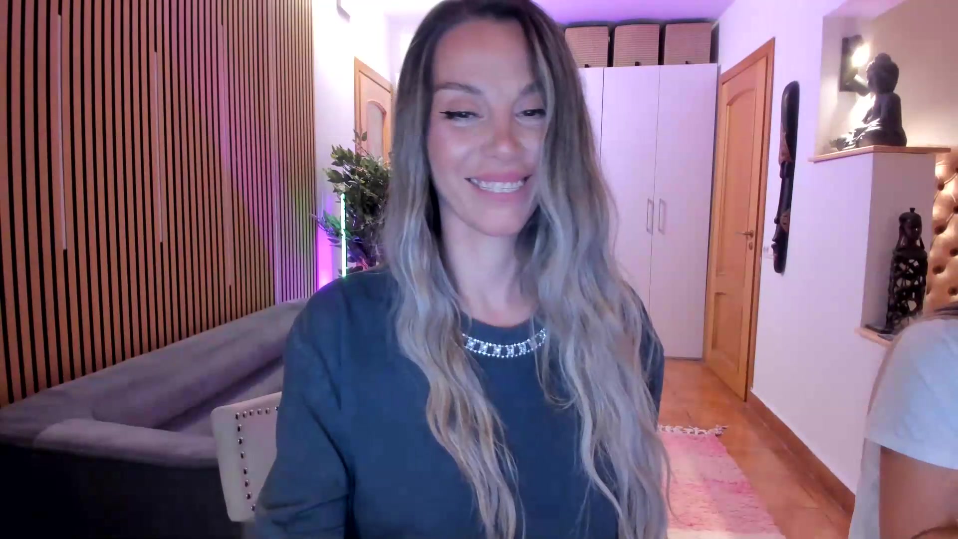 Gallery image thumbnail from Alesia_'s myfreecams stream on, 07/29/2026, 23:51 image 14 of 20