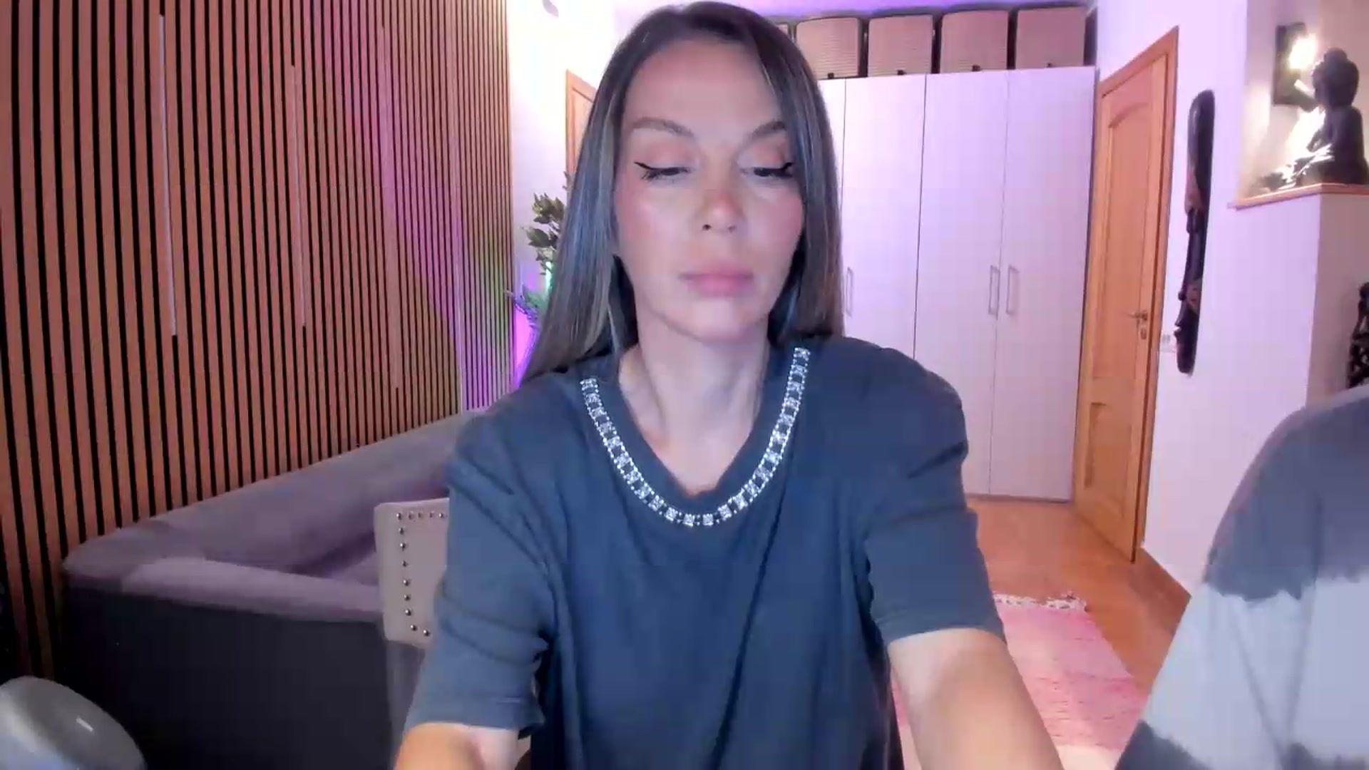 Gallery image thumbnail from Alesia_'s myfreecams stream on, 08/02/2026, 22:50 image 13 of 20