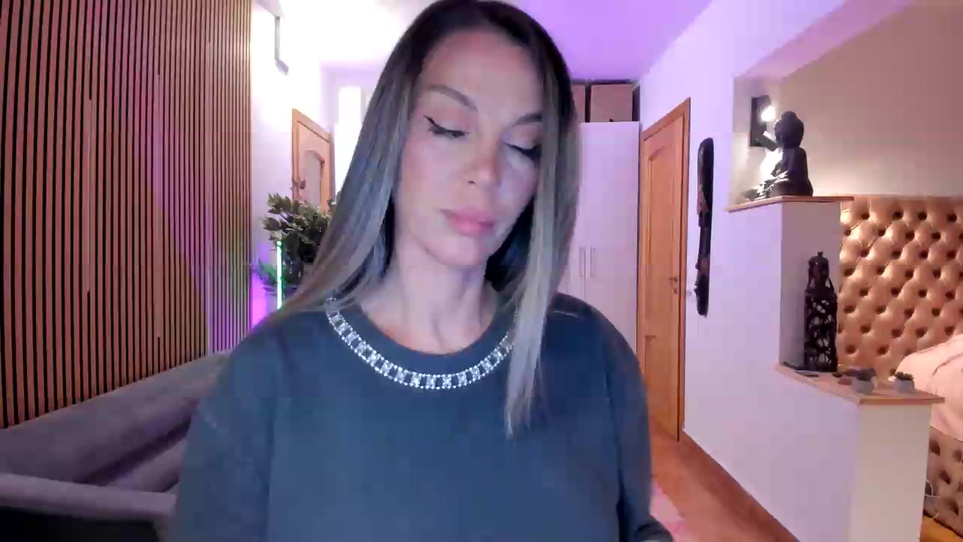Gallery image thumbnail from Alesia_'s myfreecams stream on, 08/02/2026, 22:50 image 3 of 20
