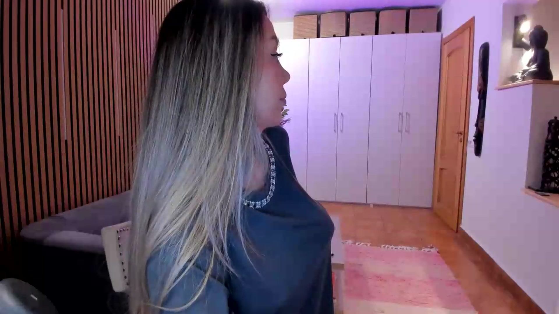 Gallery image thumbnail from Alesia_'s myfreecams stream on, 08/02/2026, 22:50 image 9 of 20