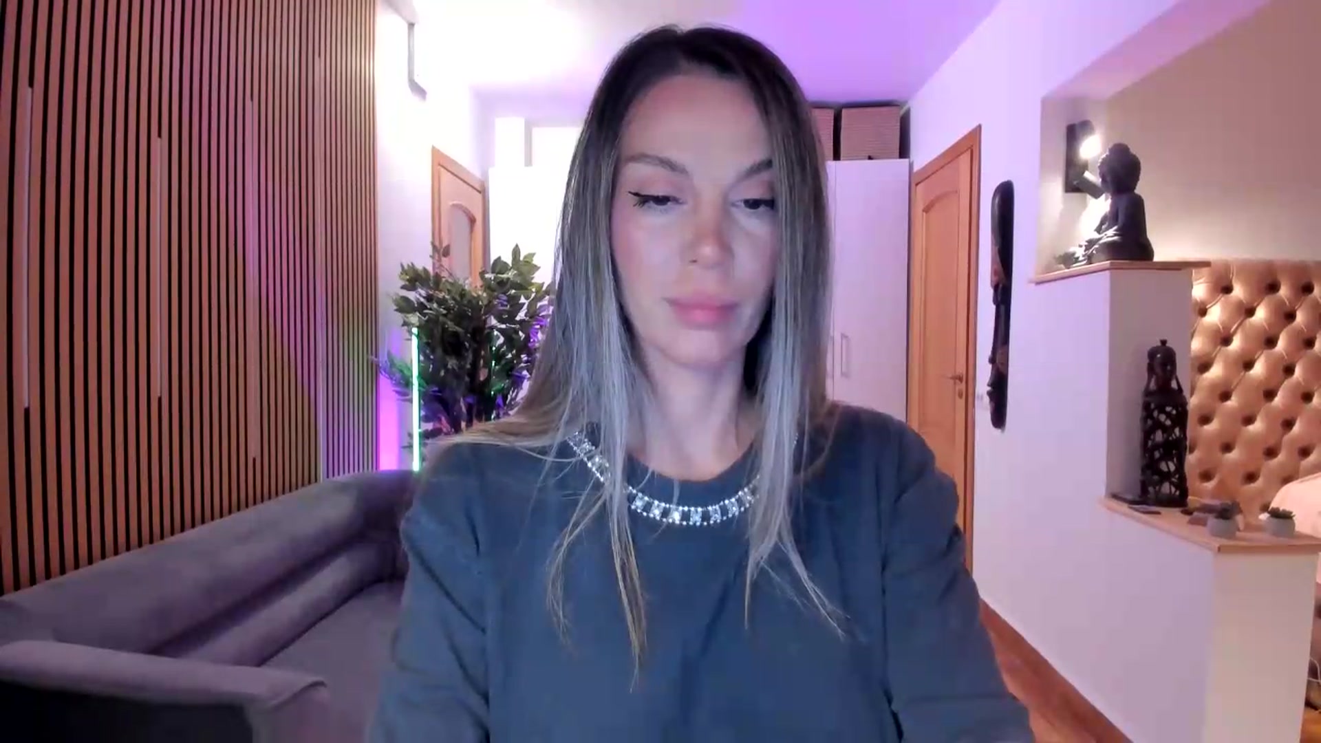 Gallery image thumbnail from Alesia_'s myfreecams stream on, 08/02/2026, 22:50 image 2 of 20