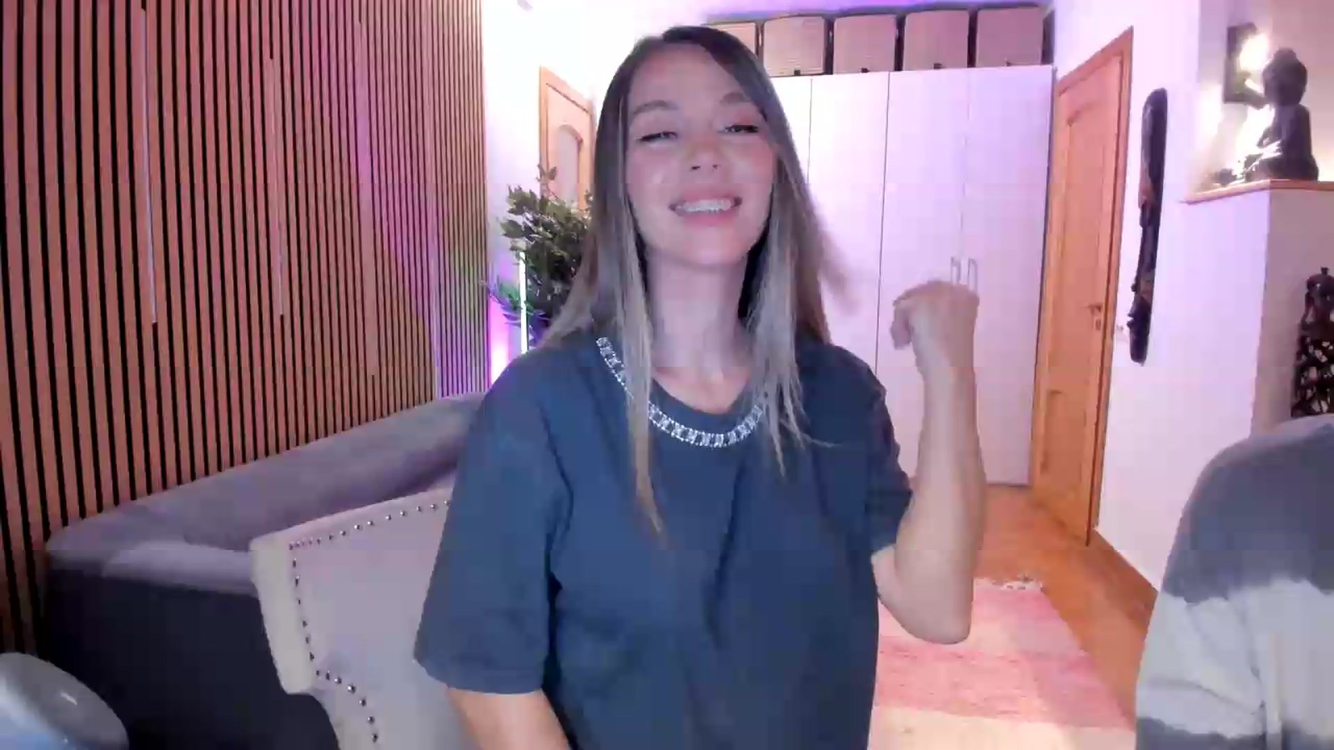 Gallery image thumbnail from Alesia_'s myfreecams stream on, 08/02/2026, 22:50 image 15 of 20