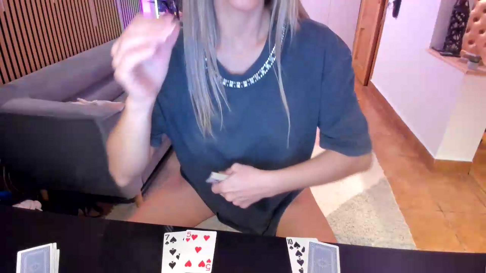 Gallery image thumbnail from Alesia_'s myfreecams stream on, 08/09/2026, 23:36 image 8 of 20