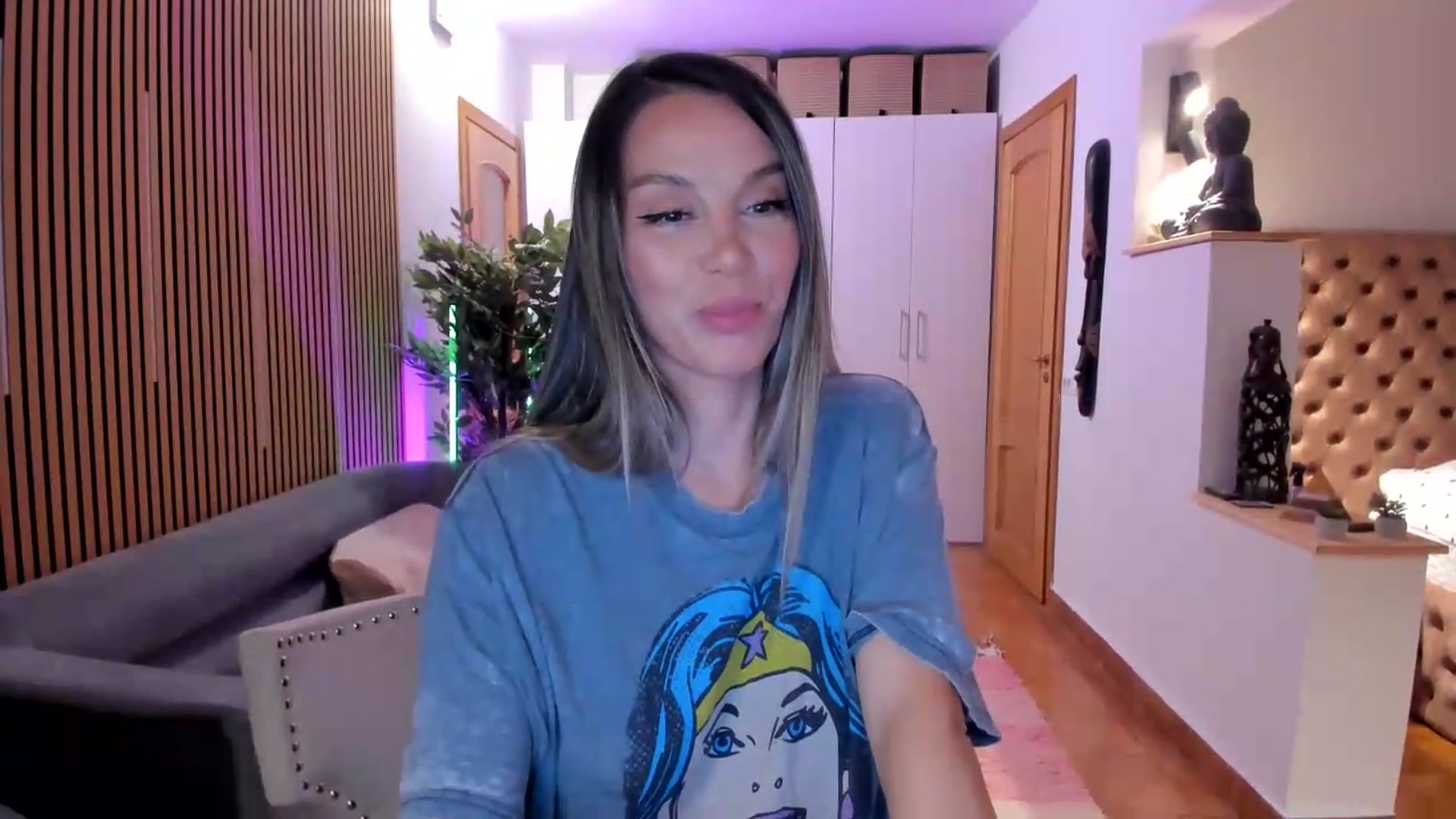 Gallery image thumbnail from Alesia_'s myfreecams stream on, 08/23/2026, 21:38 image 8 of 20