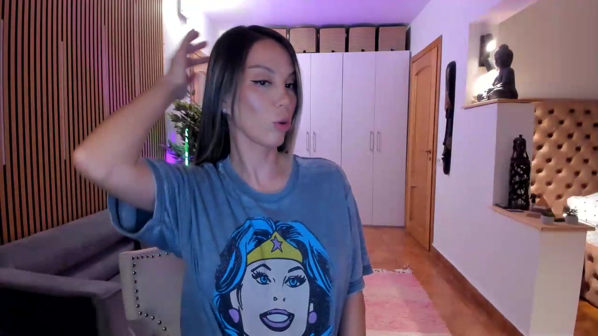 Gallery image thumbnail from Alesia_'s myfreecams stream on, 08/23/2026, 21:38 image 6 of 20