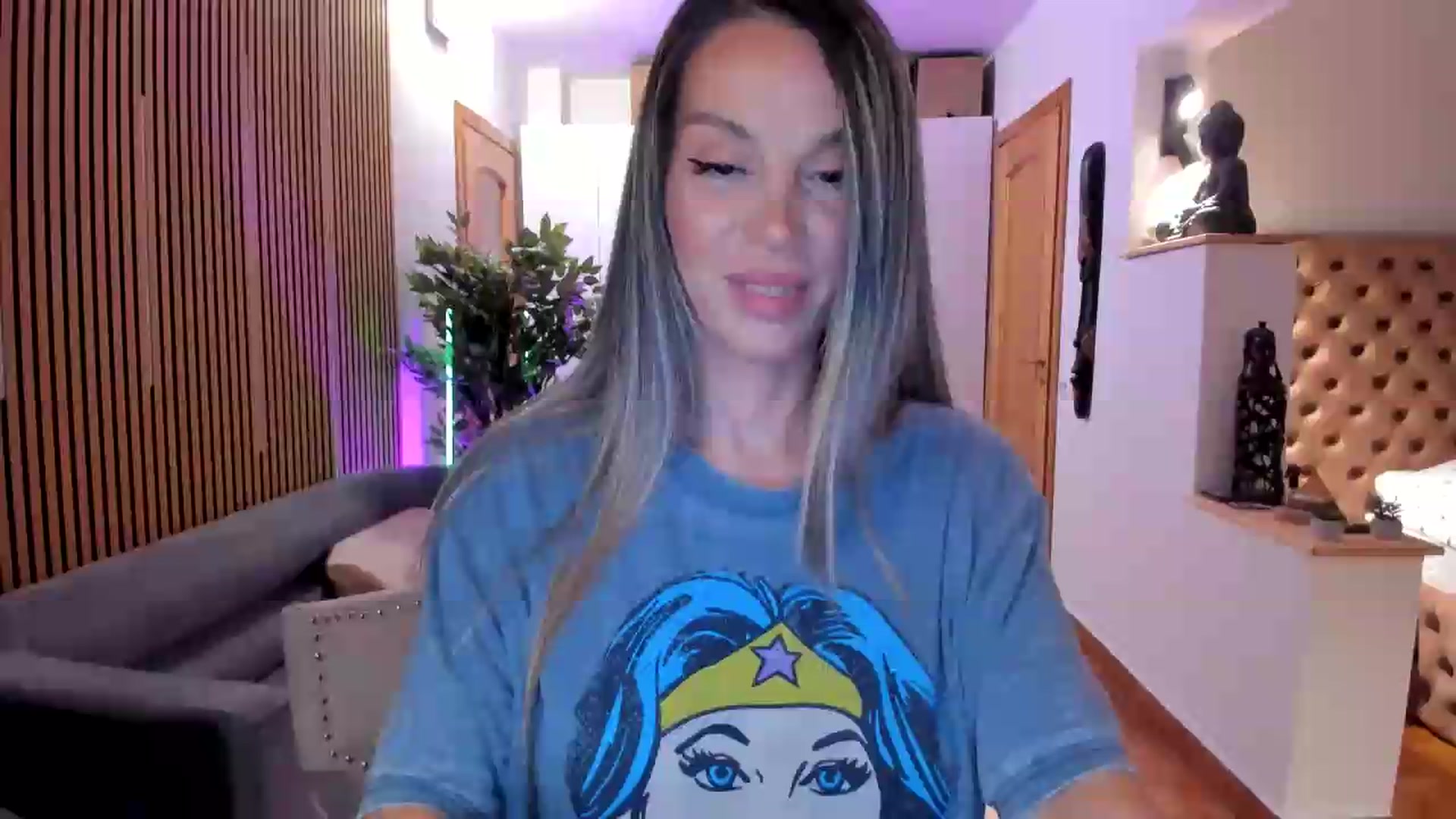 Gallery image thumbnail from Alesia_'s myfreecams stream on, 08/23/2026, 21:38 image 14 of 20