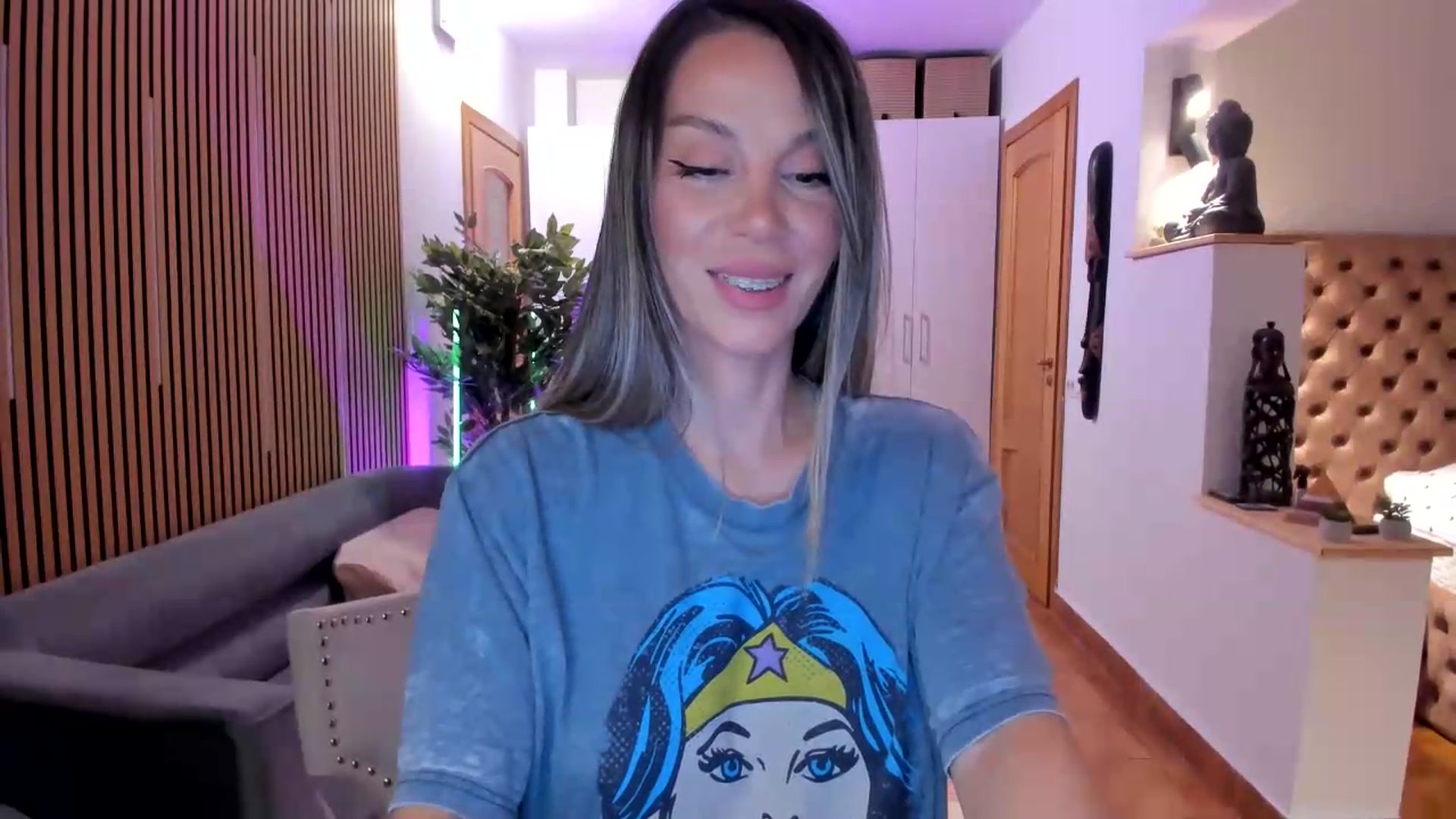 Gallery image thumbnail from Alesia_'s myfreecams stream on, 08/23/2026, 21:38 image 7 of 20