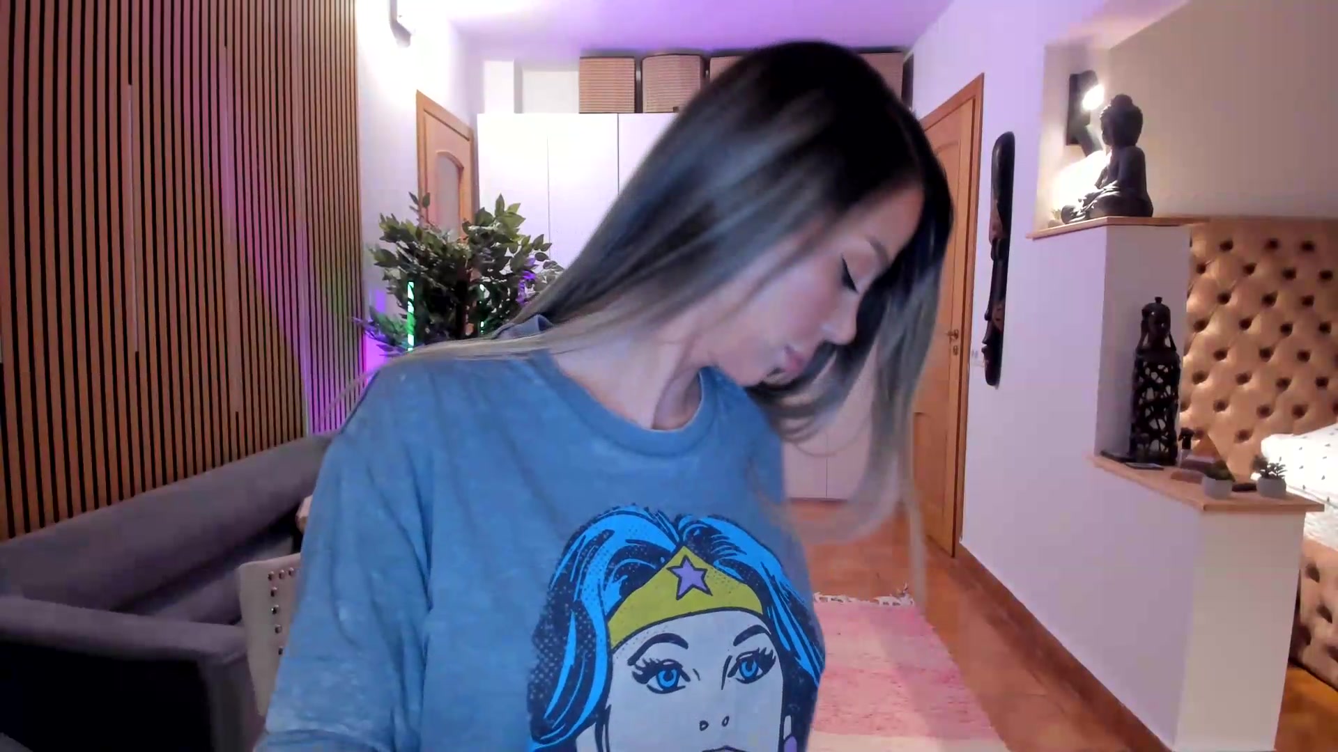 Gallery image thumbnail from Alesia_'s myfreecams stream on, 08/23/2026, 21:38 image 18 of 20