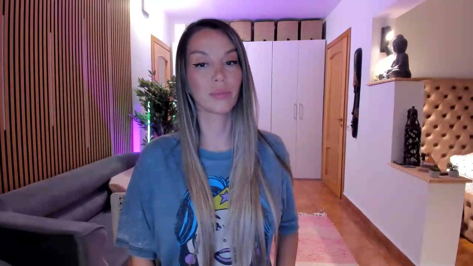 Gallery image thumbnail from Alesia_'s myfreecams stream on, 08/23/2026, 21:38 image 2 of 20