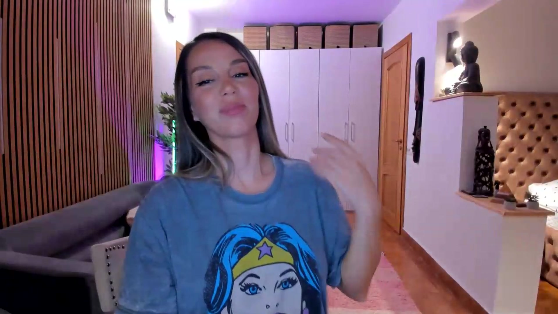 Gallery image thumbnail from Alesia_'s myfreecams stream on, 08/23/2026, 21:38 image 9 of 20