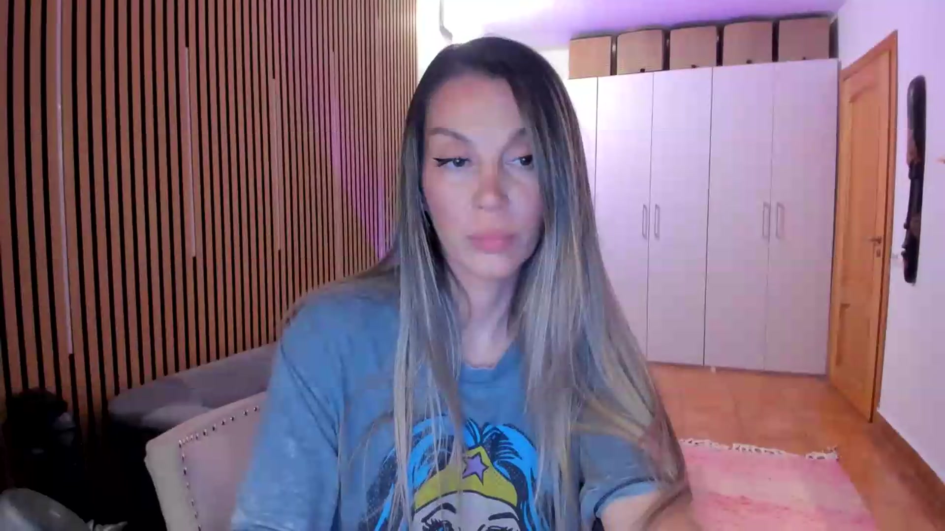 Gallery image thumbnail from Alesia_'s myfreecams stream on, 08/23/2026, 23:32 image 19 of 20