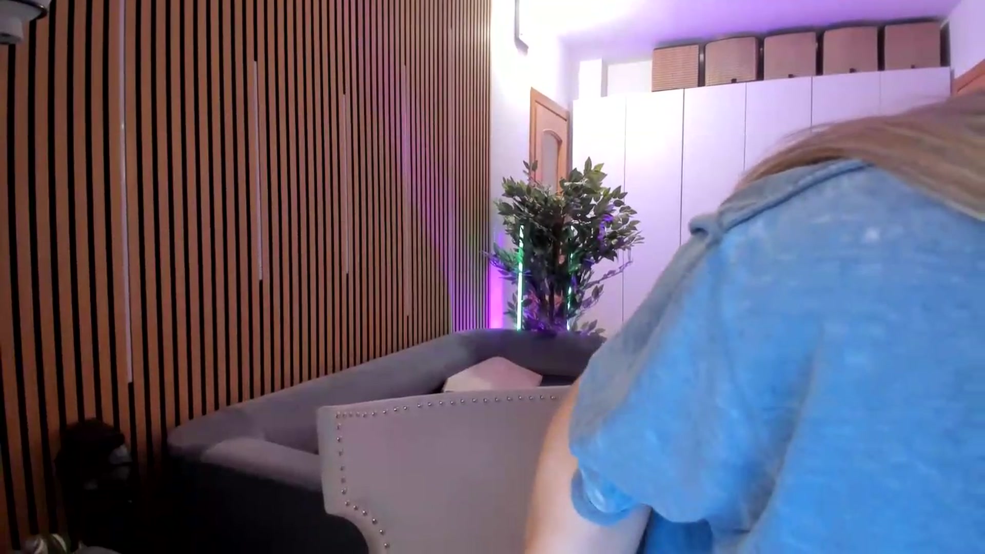 Gallery image thumbnail from Alesia_'s myfreecams stream on, 08/23/2026, 23:32 image 13 of 20