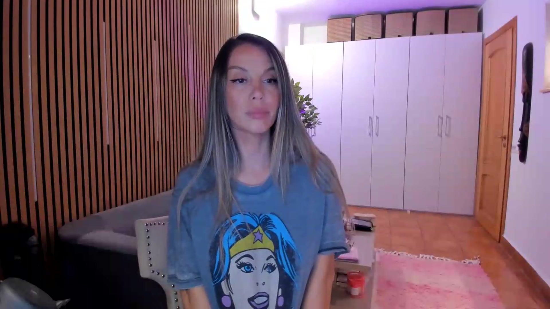 Gallery image thumbnail from Alesia_'s myfreecams stream on, 08/23/2026, 23:32 image 16 of 20