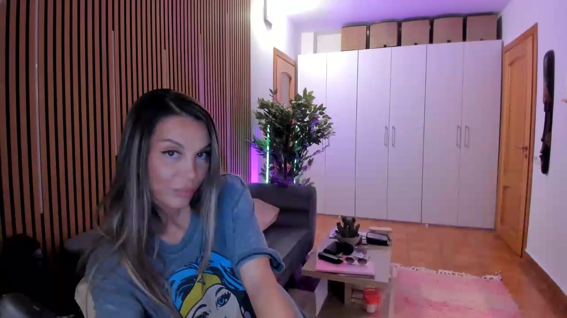 Gallery image thumbnail from Alesia_'s myfreecams stream on, 08/23/2026, 23:32 image 18 of 20