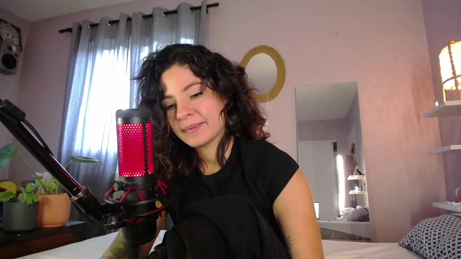 Gallery image thumbnail from Aless_____'s myfreecams stream on, 11/24/2022, 15:22 image 11 of 20