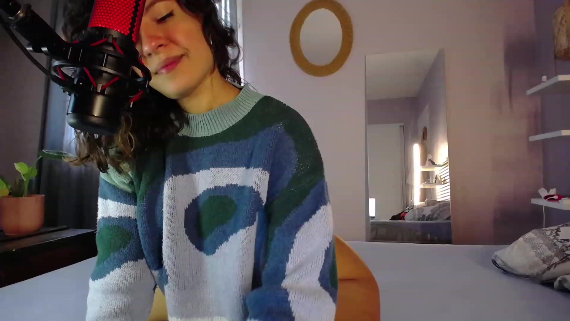 Gallery image thumbnail from Aless_____'s myfreecams stream on, 11/27/2022, 14:56 image 9 of 20