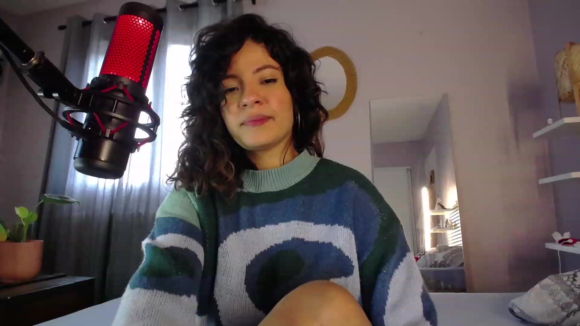 Gallery image thumbnail from Aless_____'s myfreecams stream on, 11/27/2022, 14:56 image 2 of 20