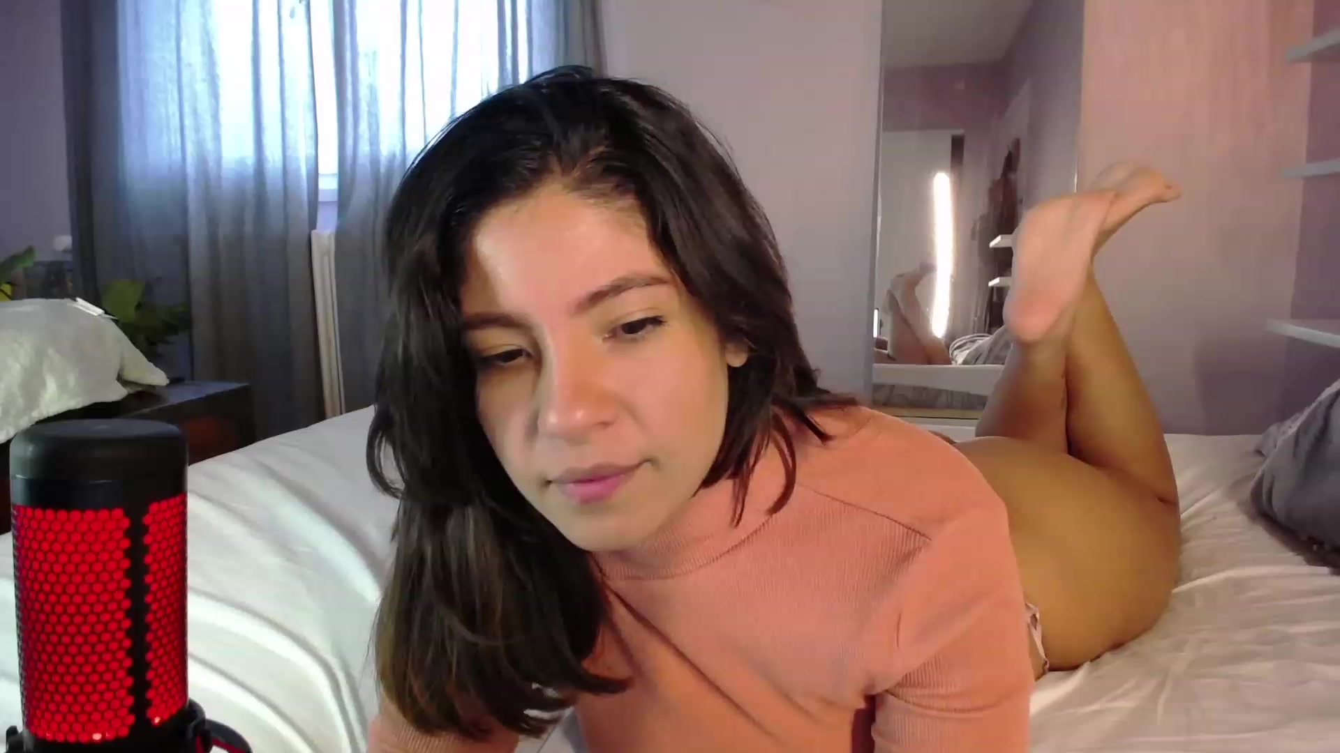 Gallery image thumbnail from Aless_____'s myfreecams stream on, 12/04/2022, 14:03 image 4 of 20