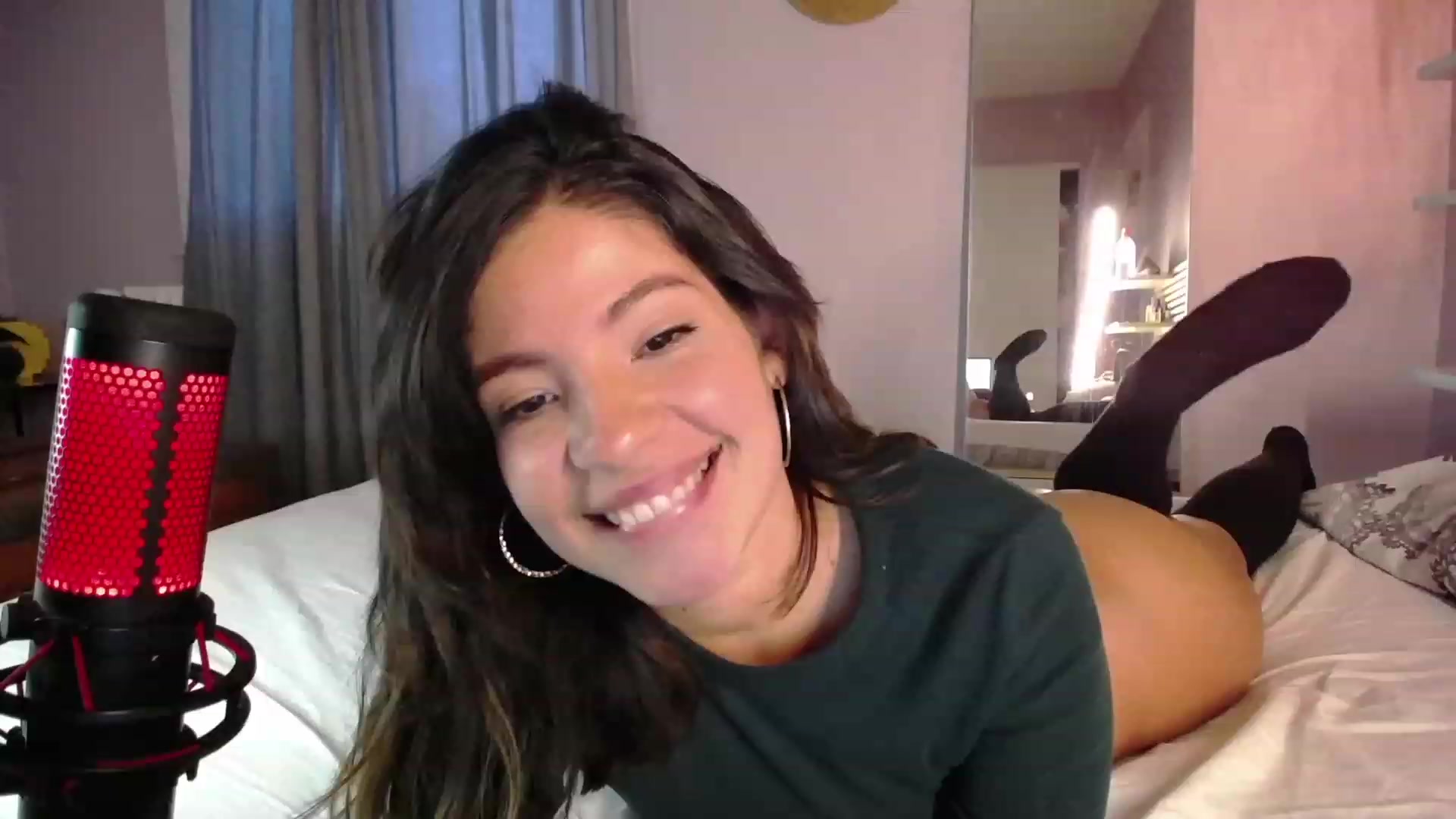 Gallery image thumbnail from Aless_____'s myfreecams stream on, 12/06/2022, 16:03 image 11 of 20